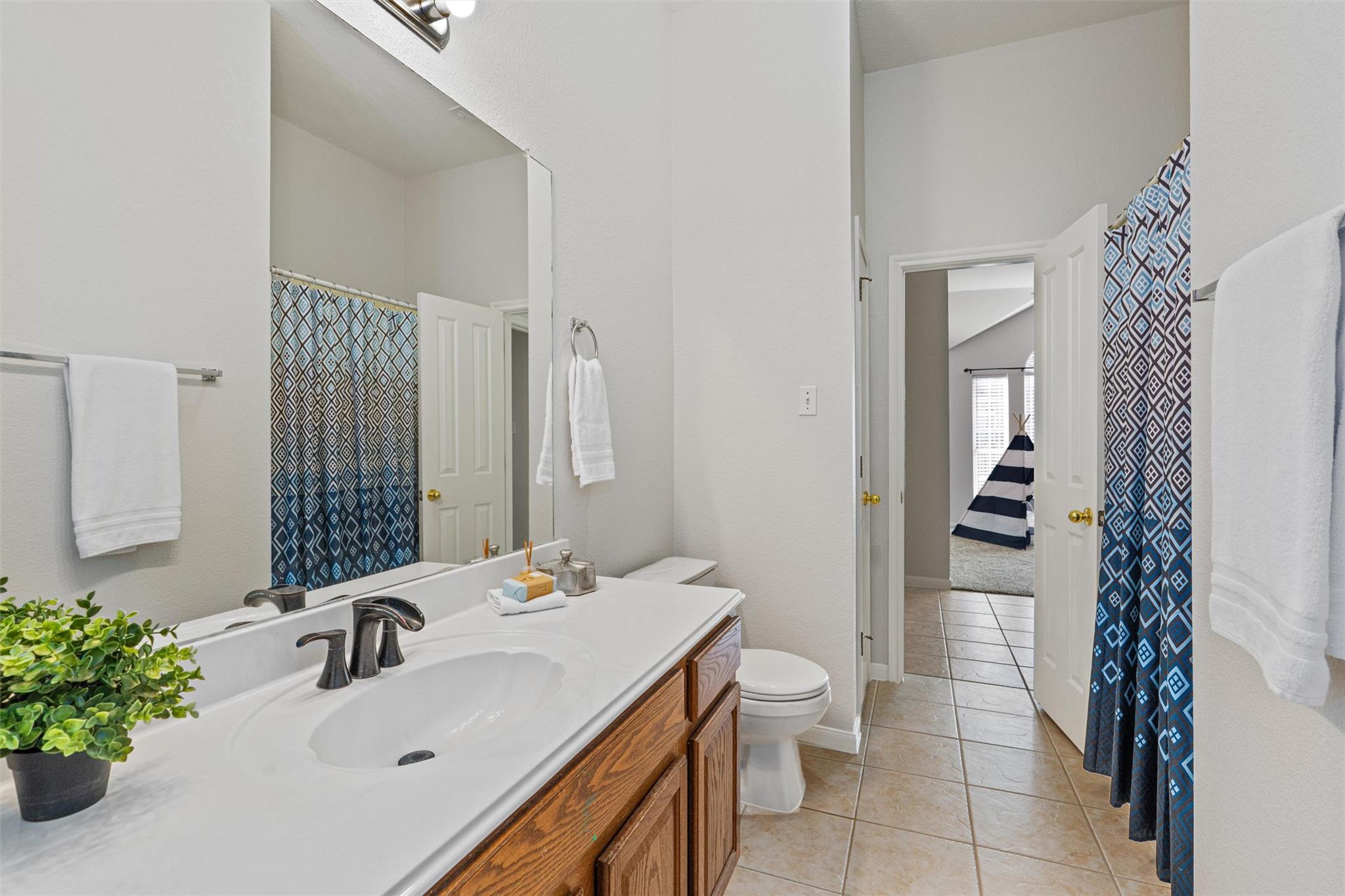 606 S Lynnwood TRL