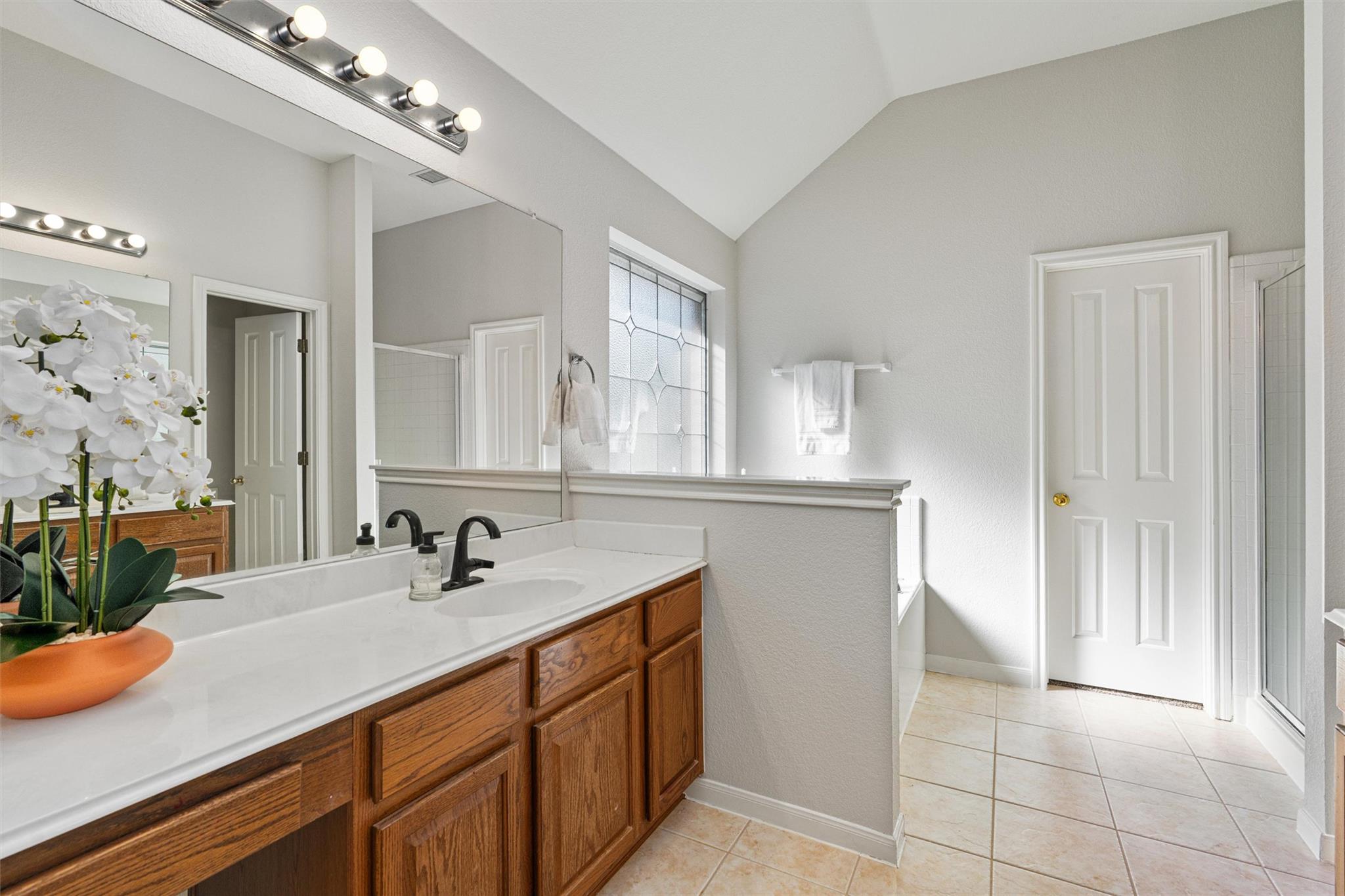 606 S Lynnwood TRL