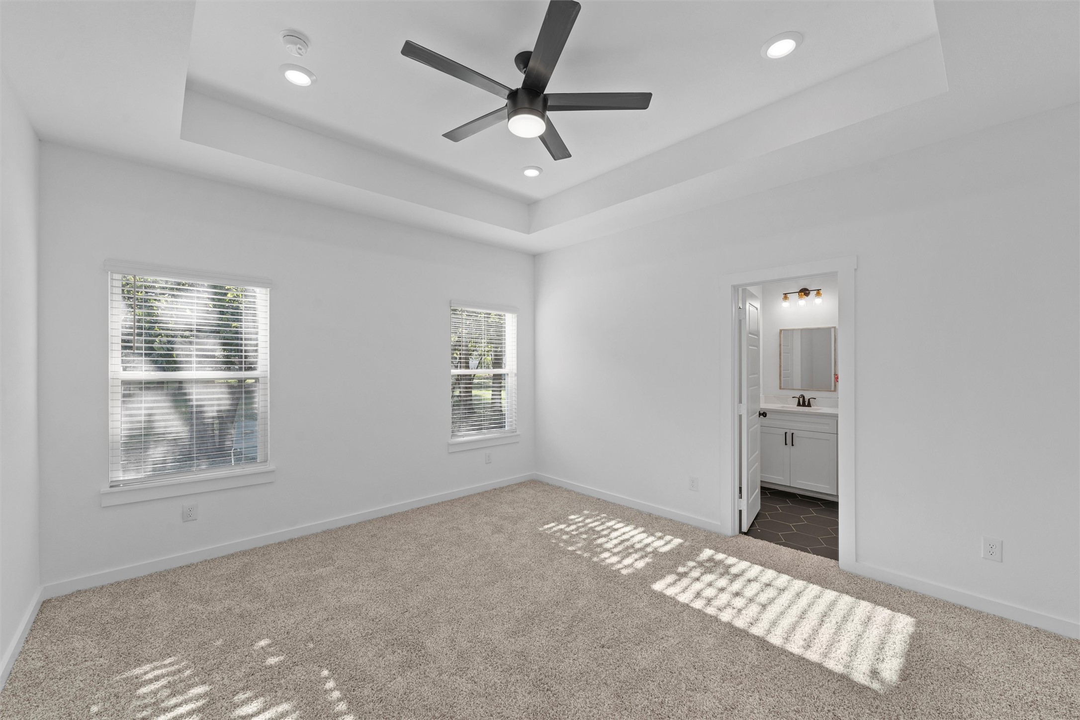 421 E Walnut Street