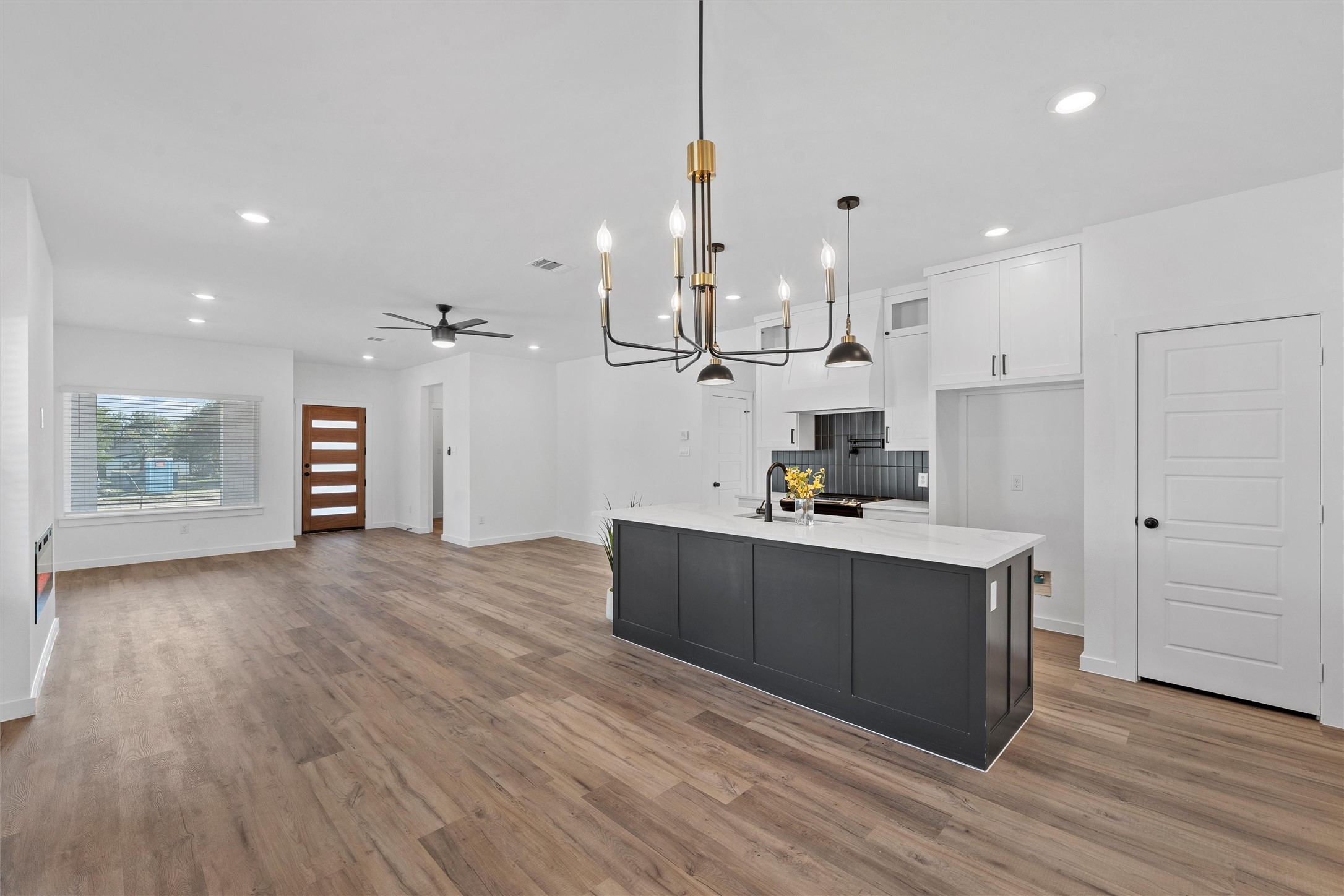 421 E Walnut Street