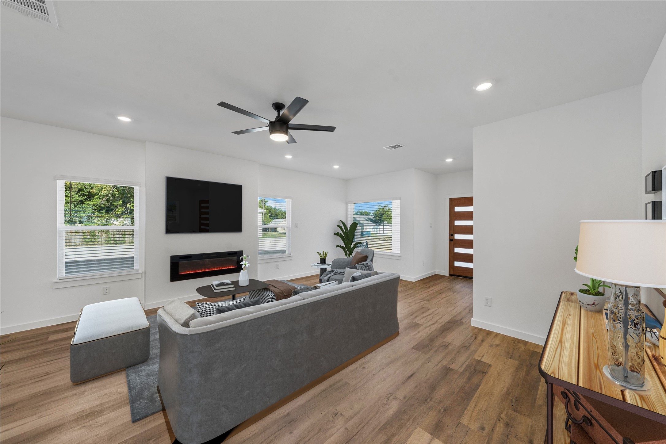 421 E Walnut Street