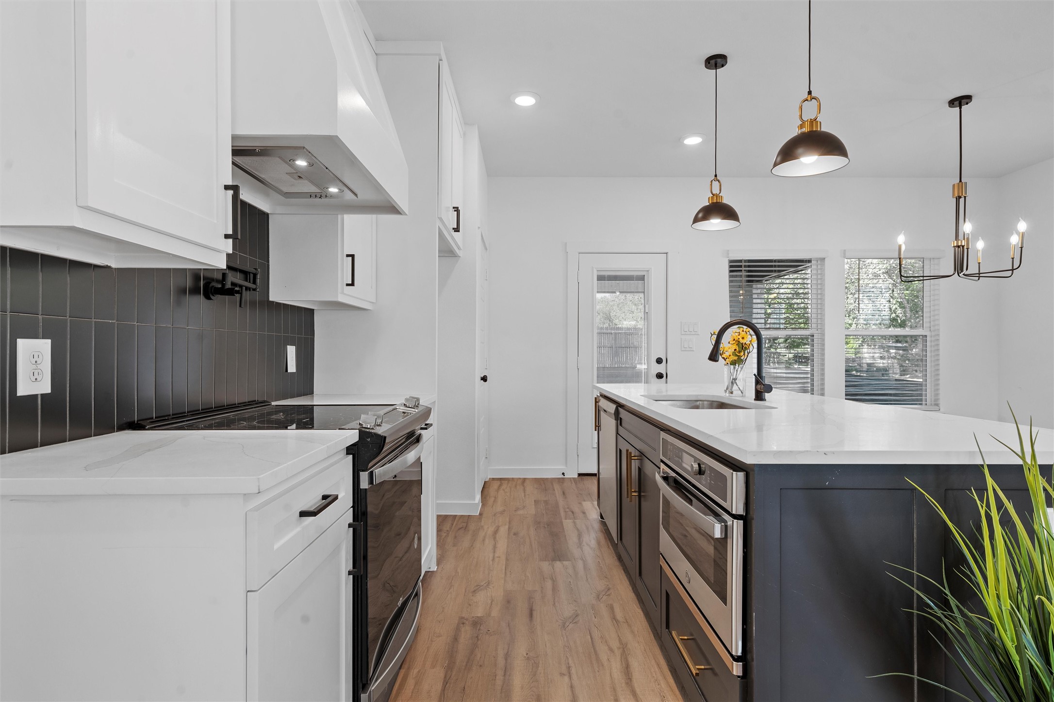 421 E Walnut Street
