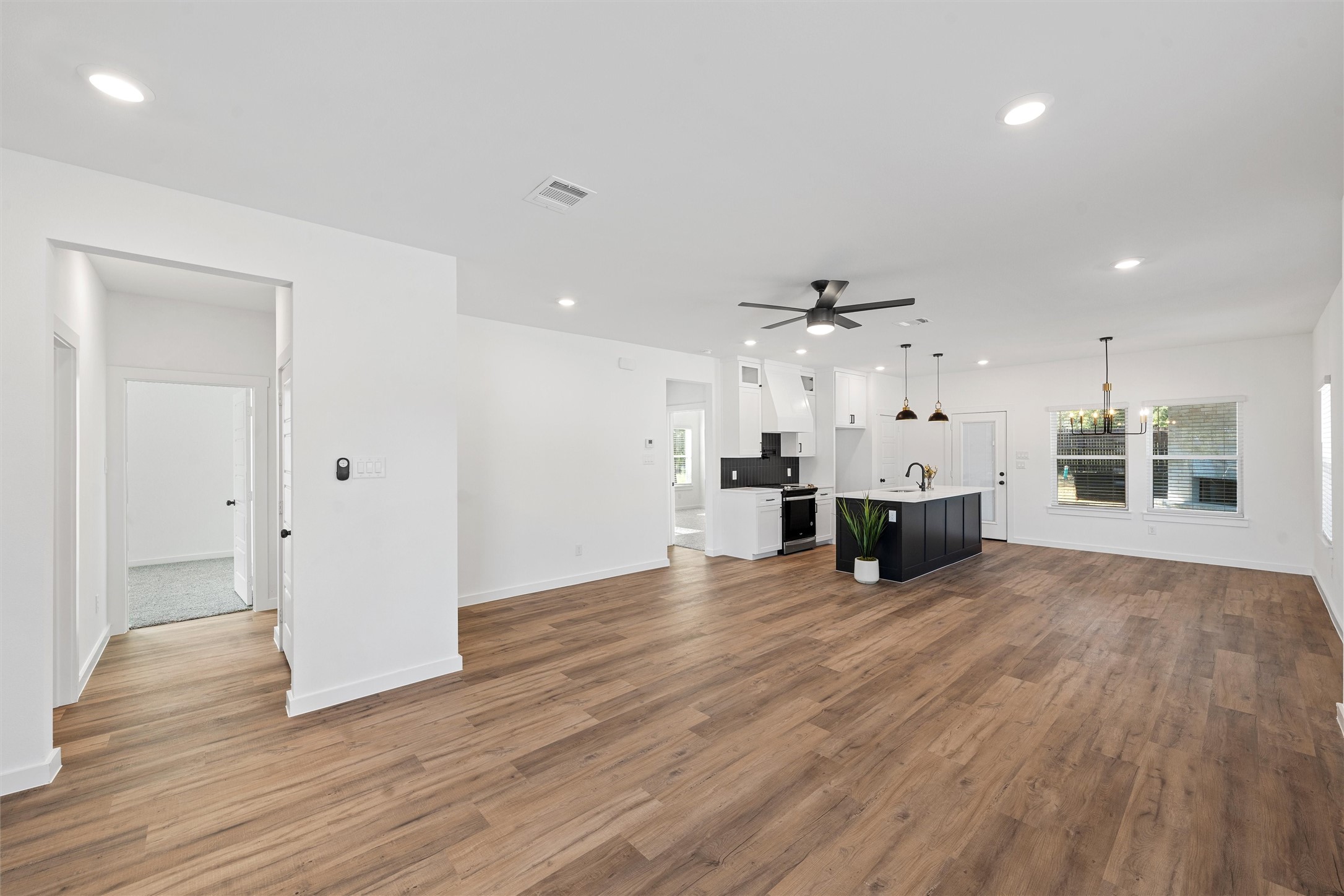 421 E Walnut Street