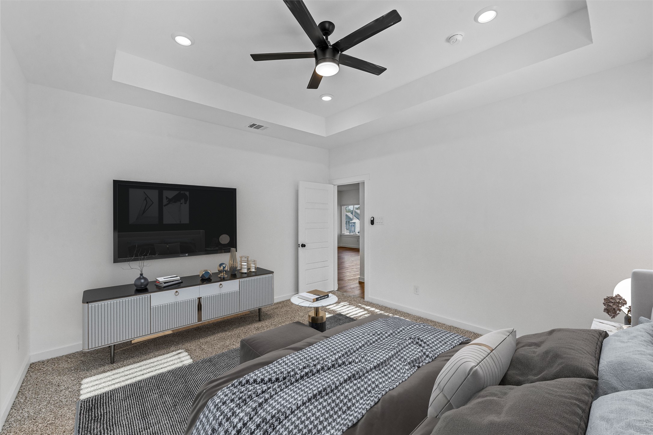 421 E Walnut Street