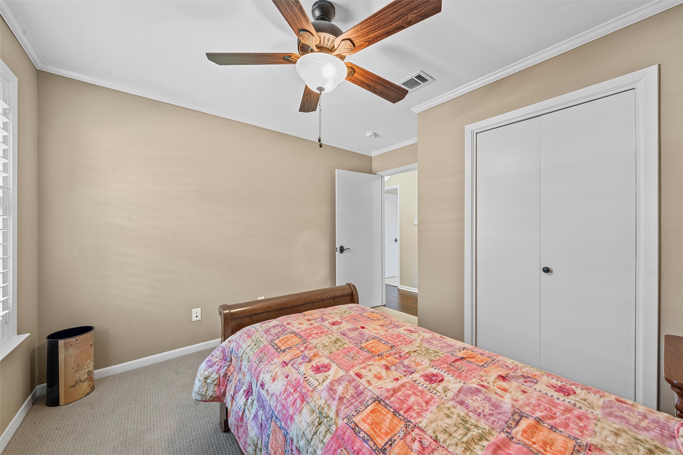 1505 Jane Lane