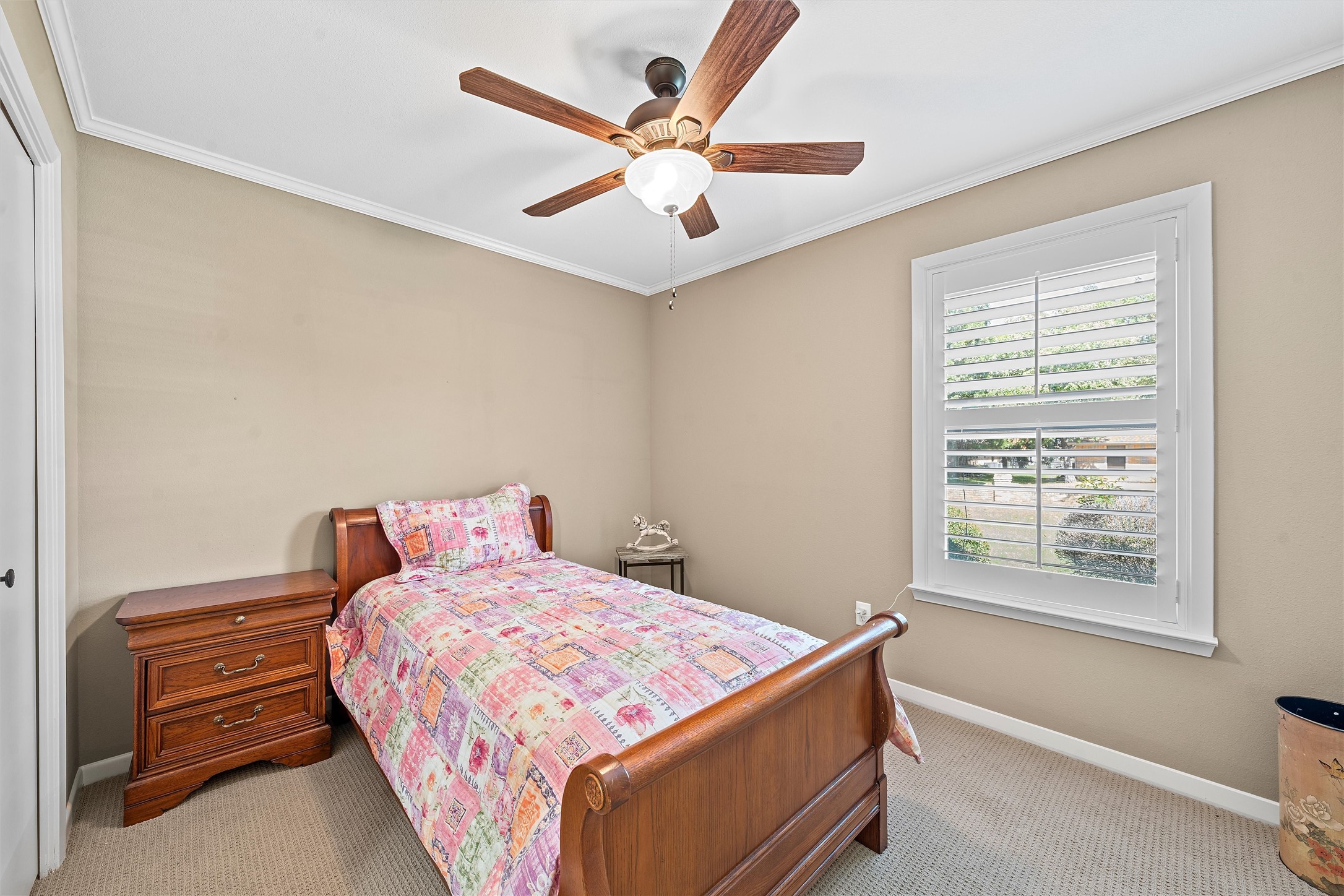 1505 Jane Lane