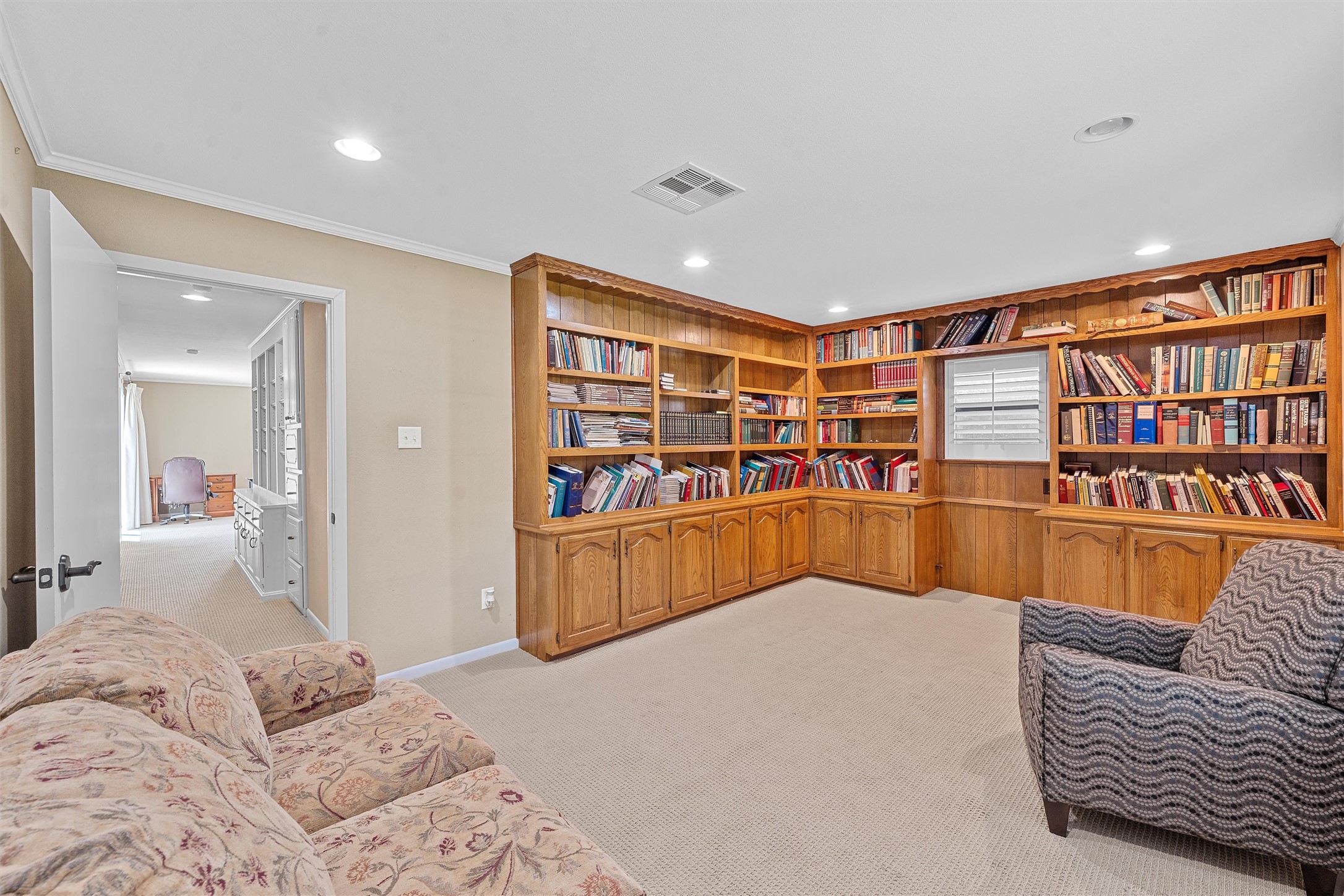 1505 Jane Lane