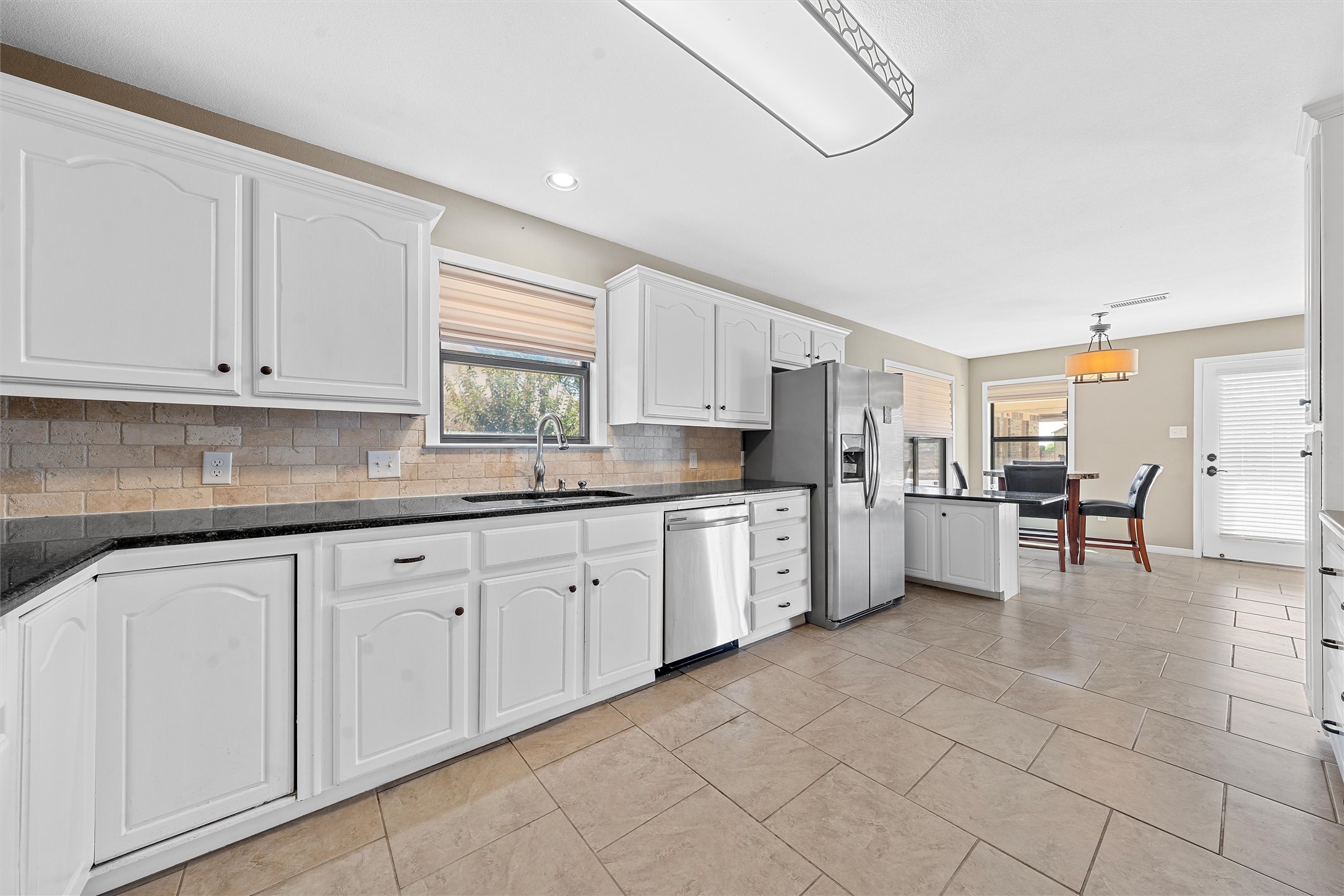 1505 Jane Lane