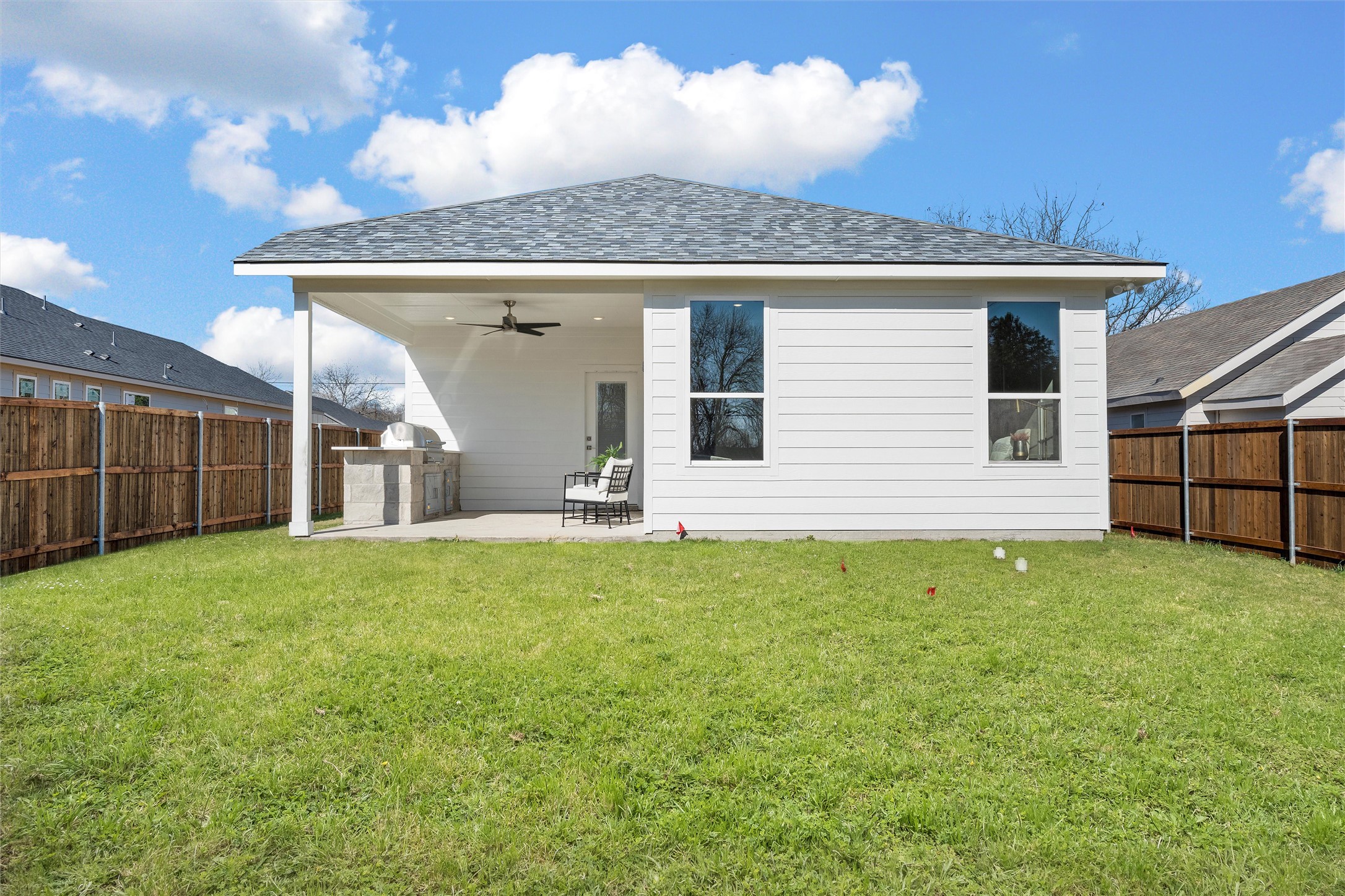424 E Walnut Street