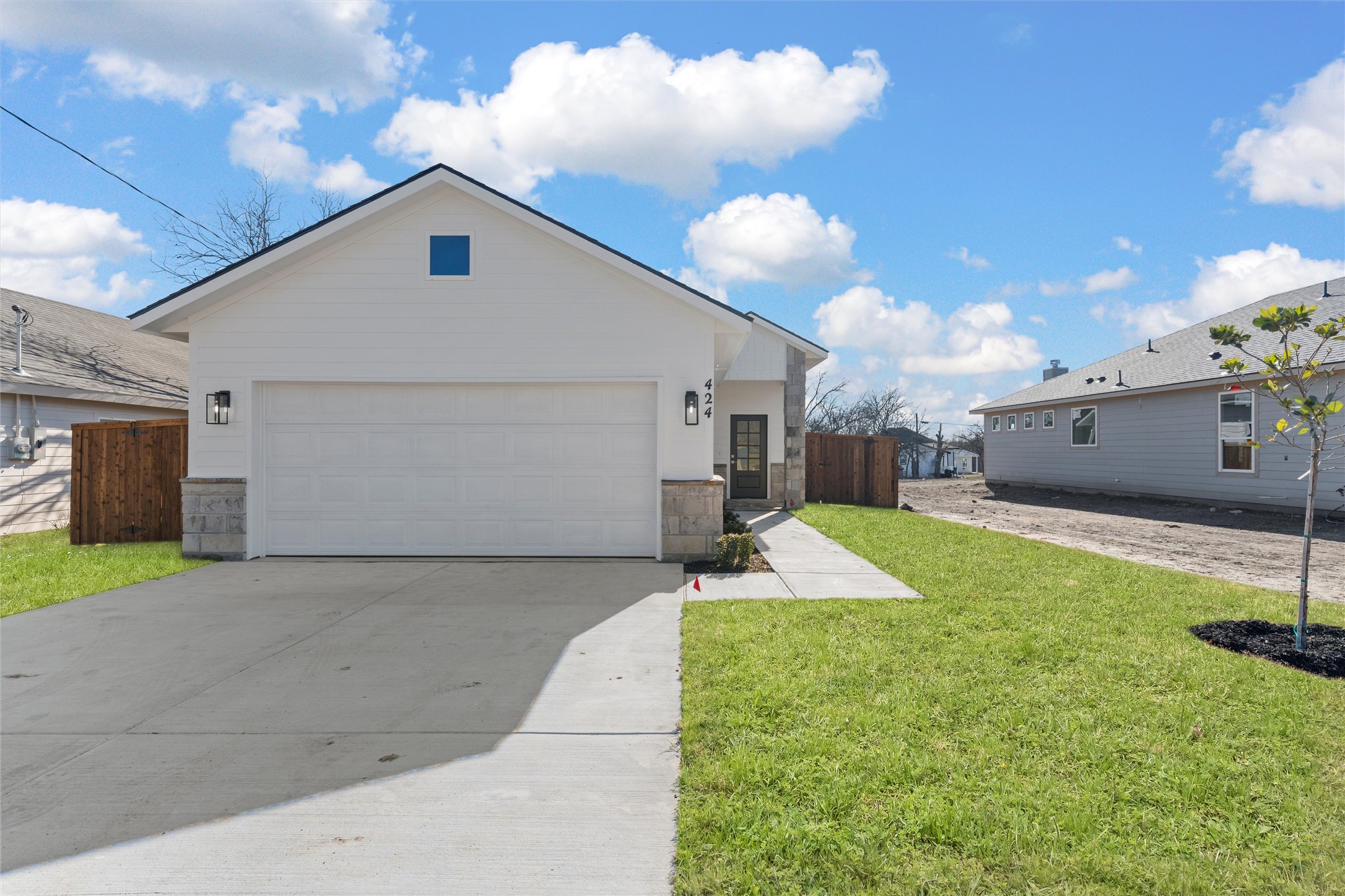 424 E Walnut Street