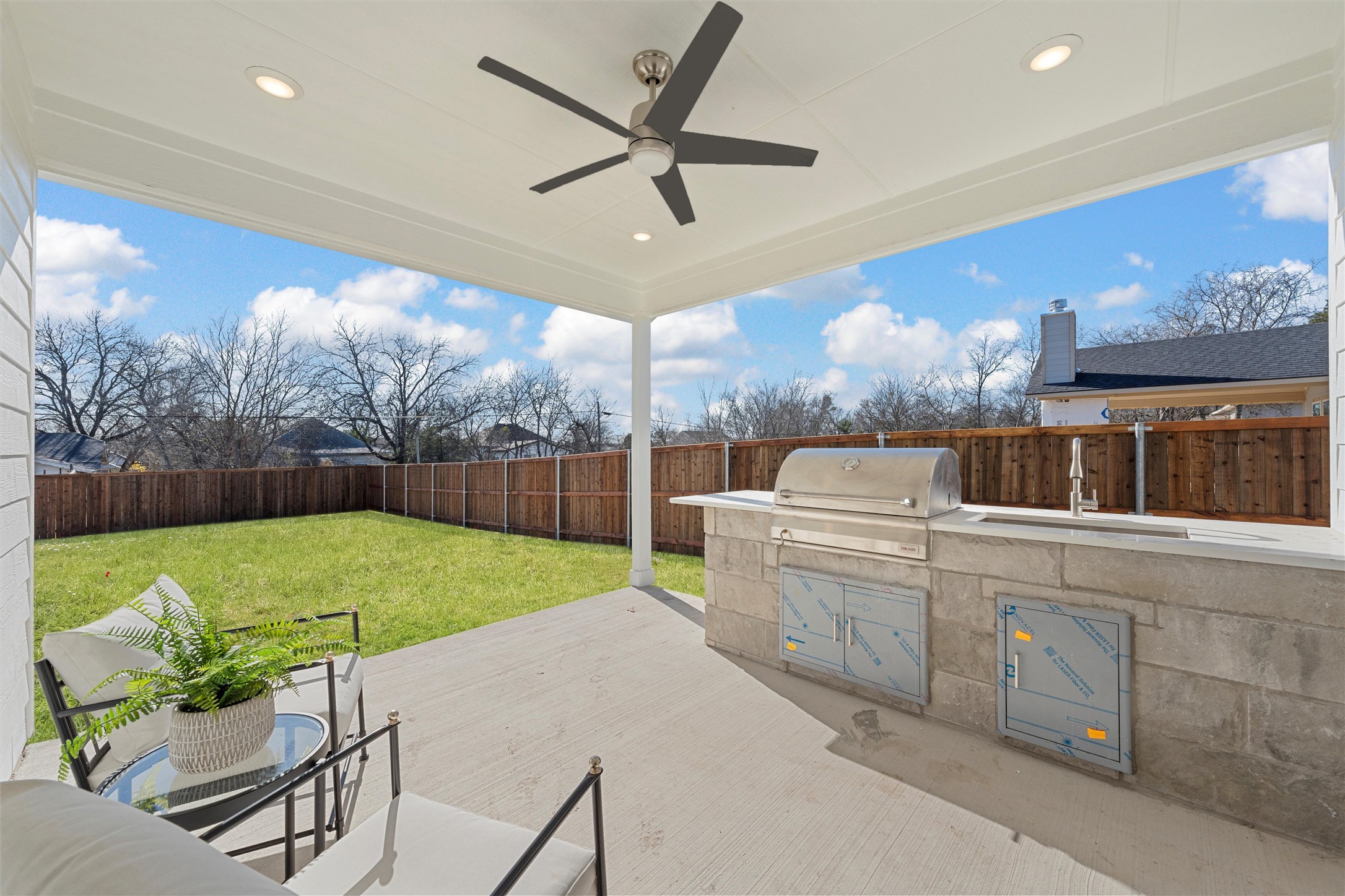 424 E Walnut Street