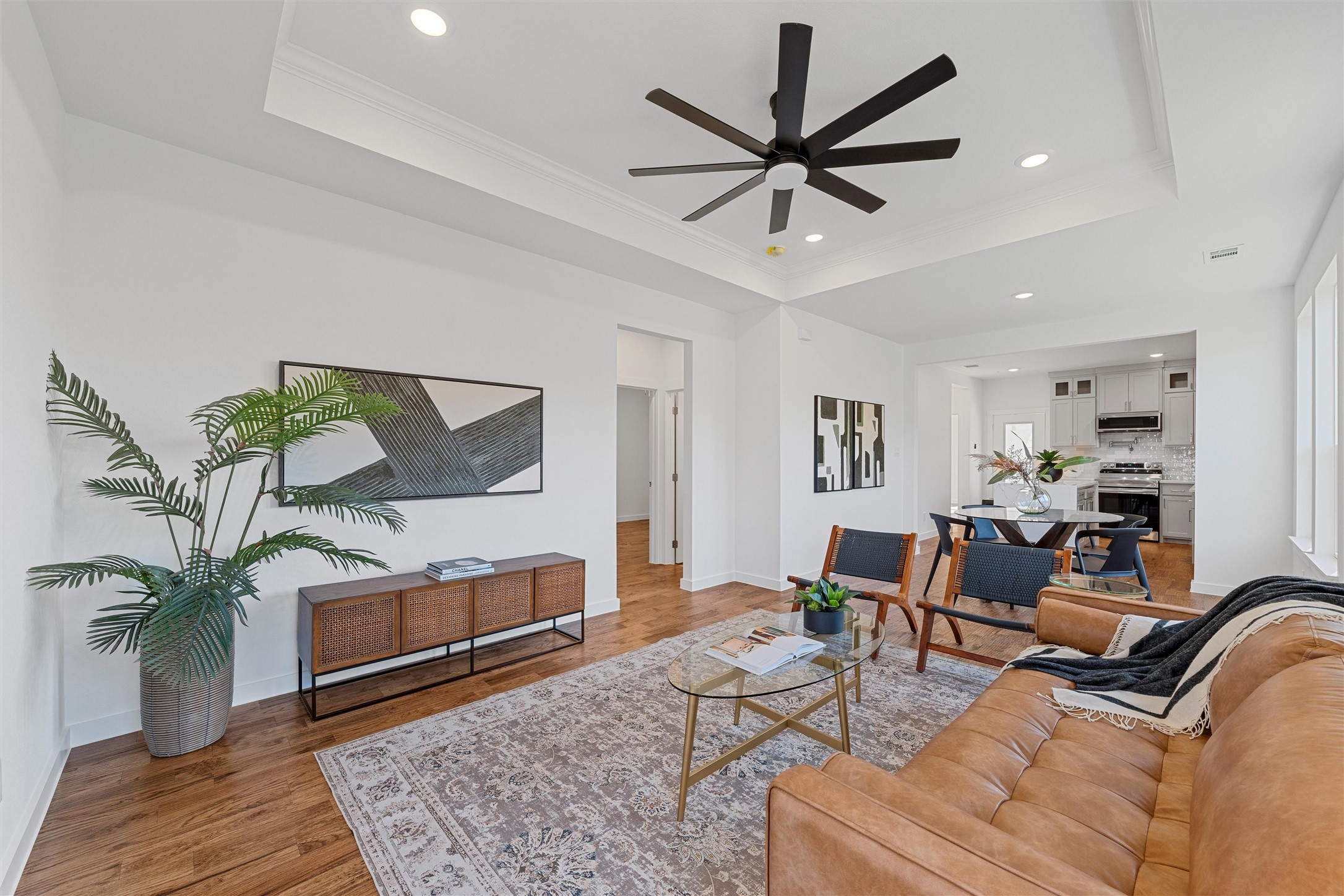 424 E Walnut Street