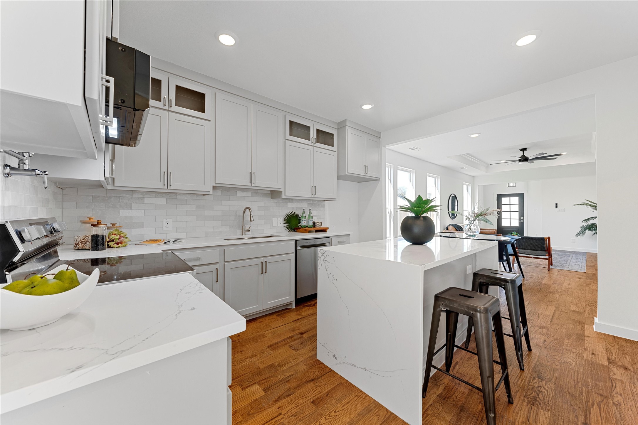 424 E Walnut Street