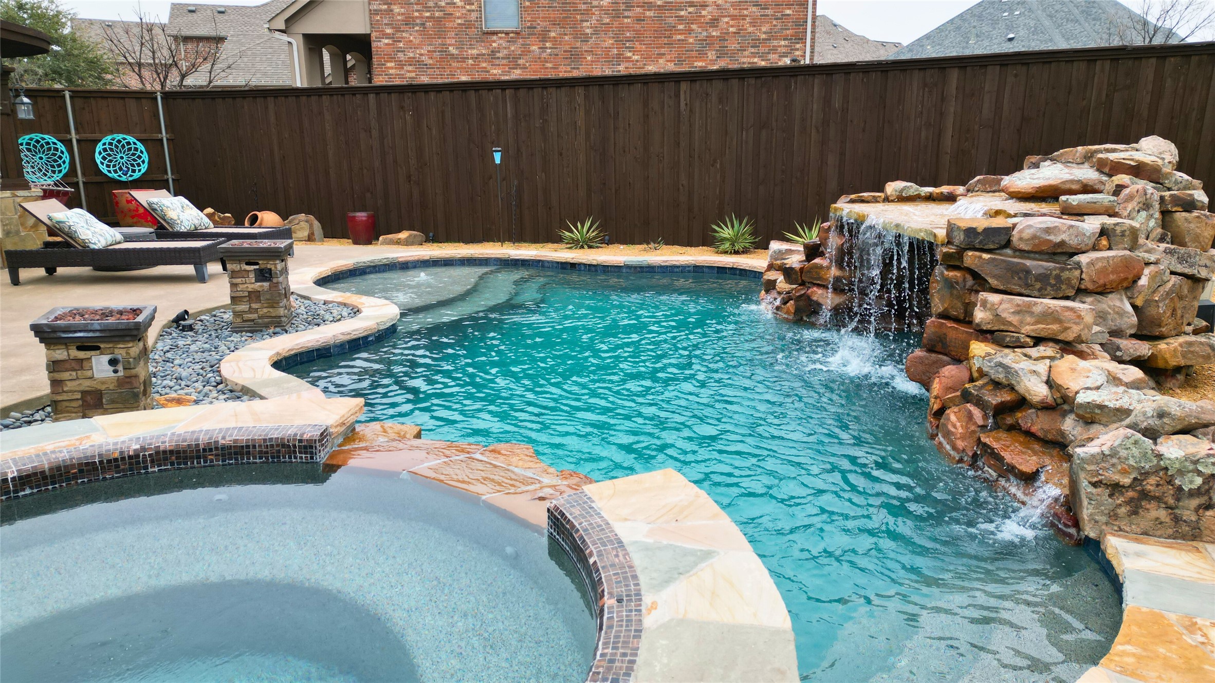 1000 Kerrville Way