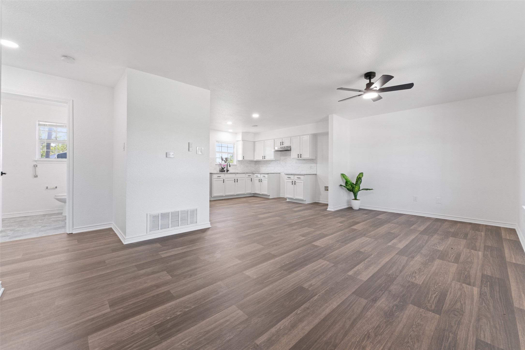 422 Mark Street
