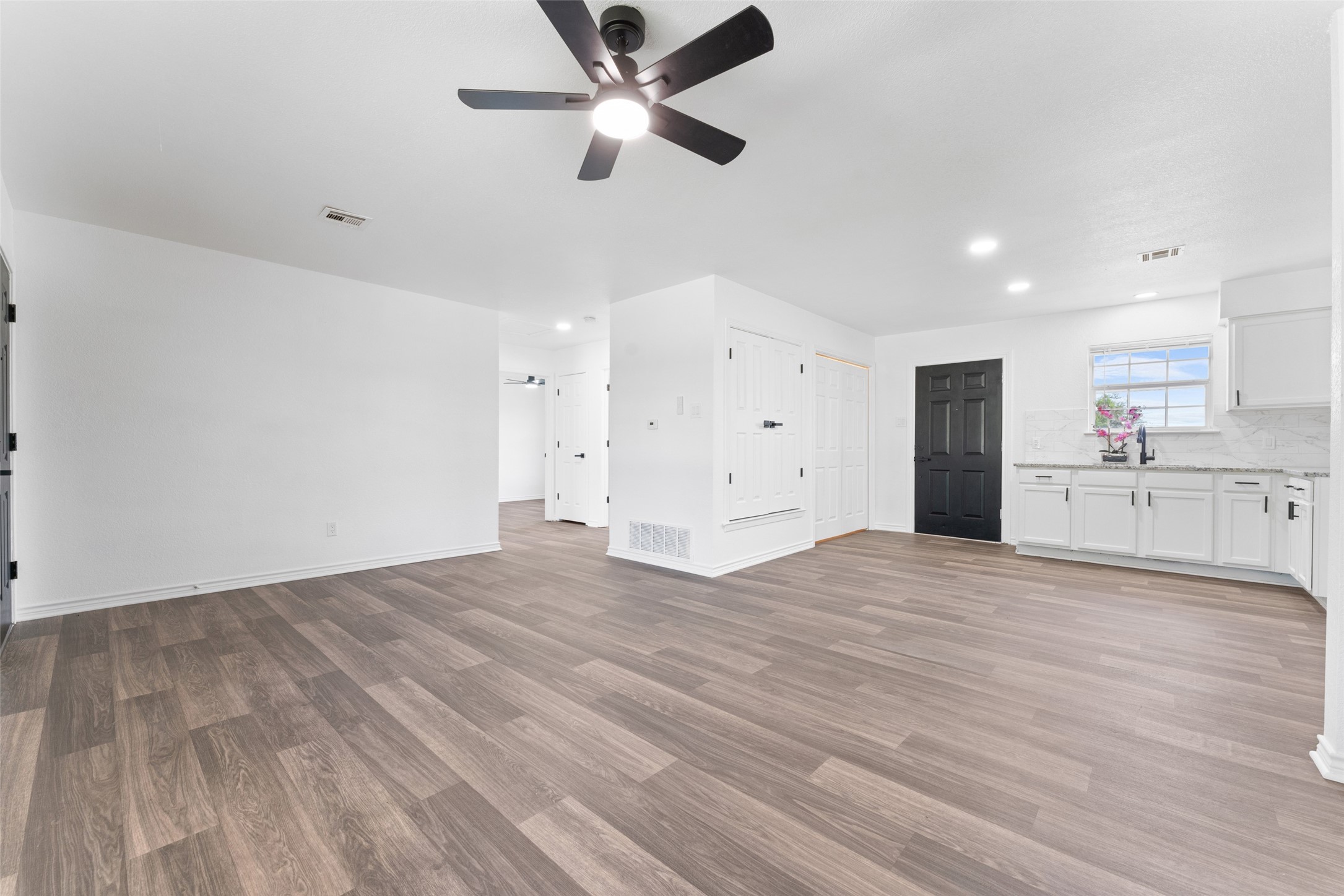 422 Mark Street
