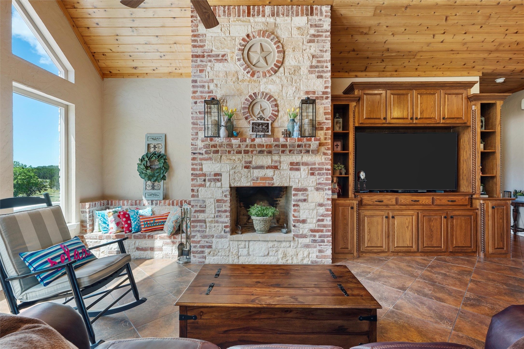 1527 Old Ranch Road