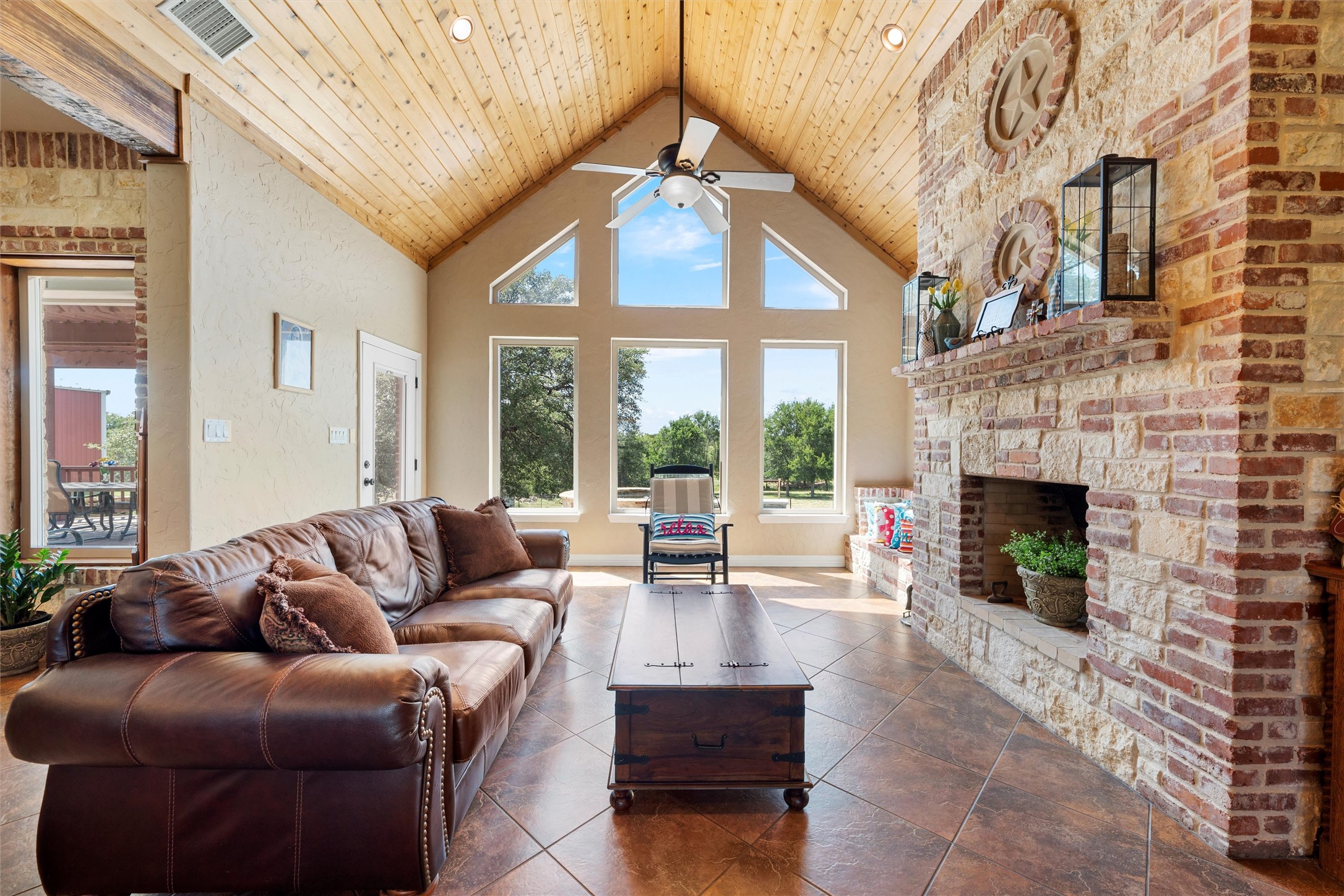 1527 Old Ranch Road