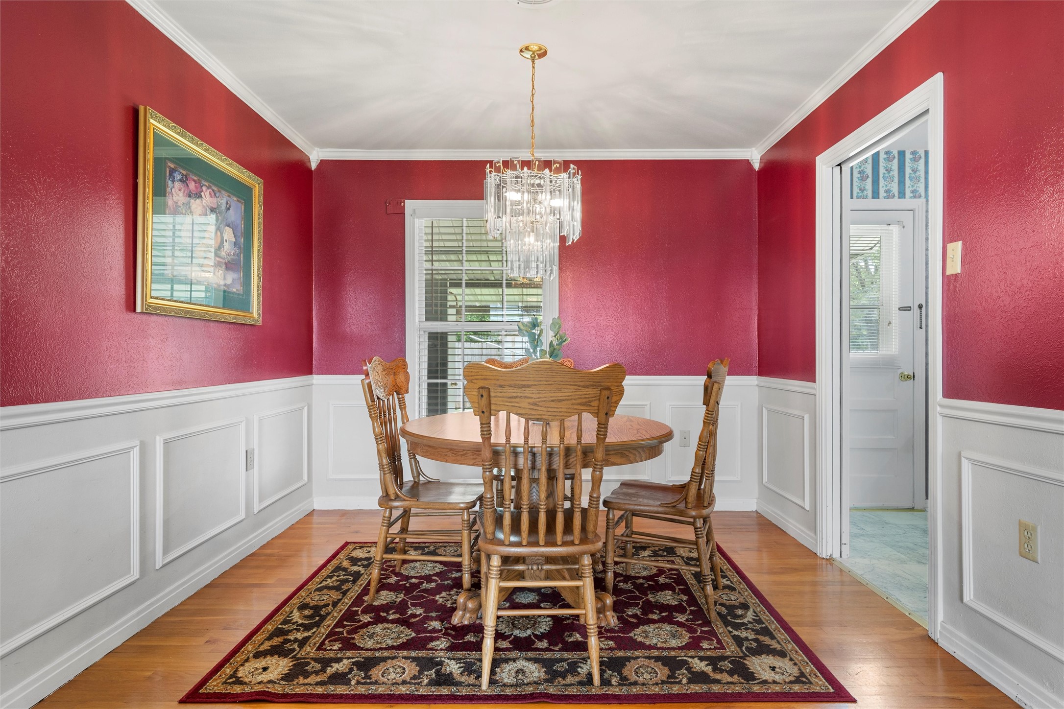 1307 W 05th Street