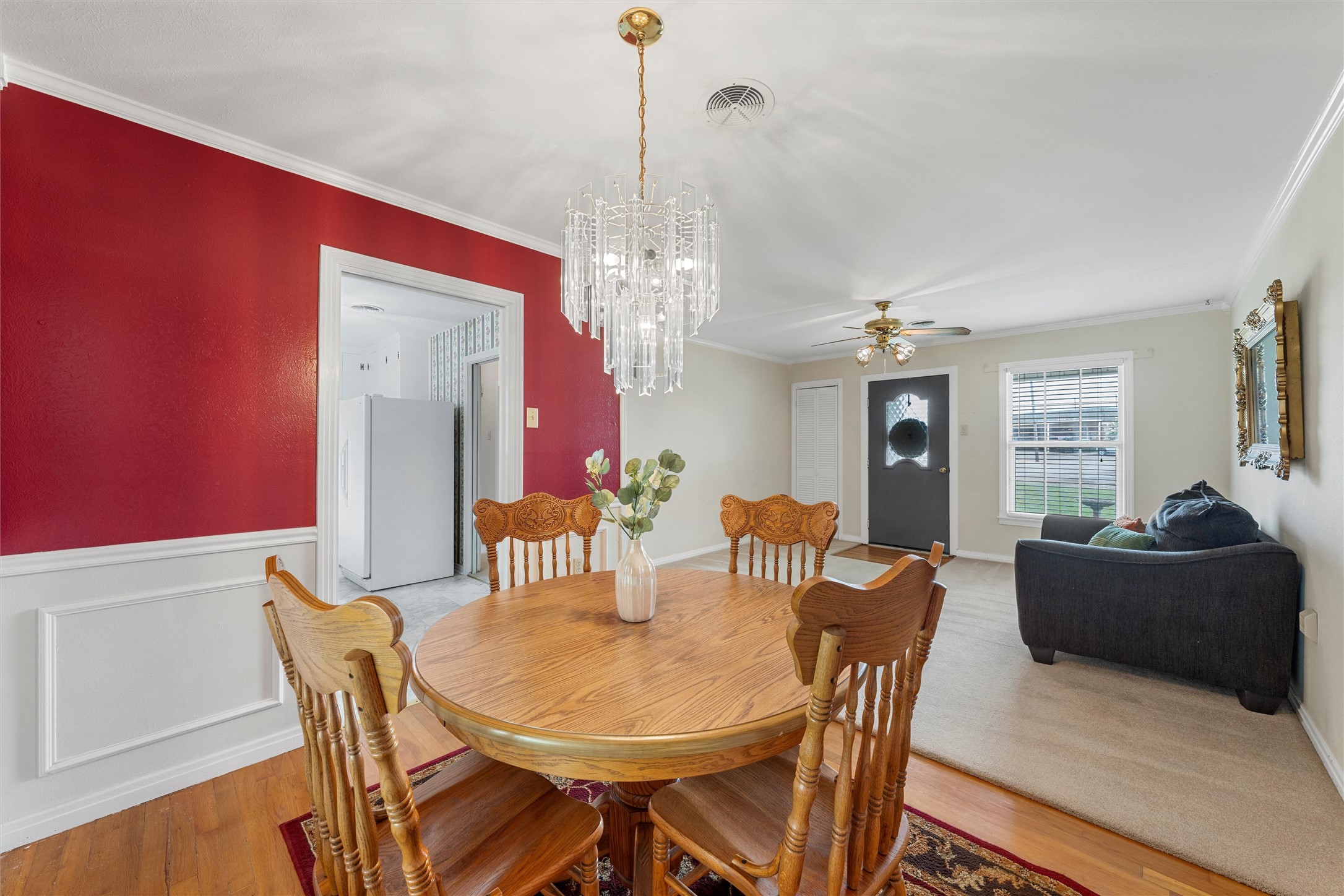 1307 W 05th Street