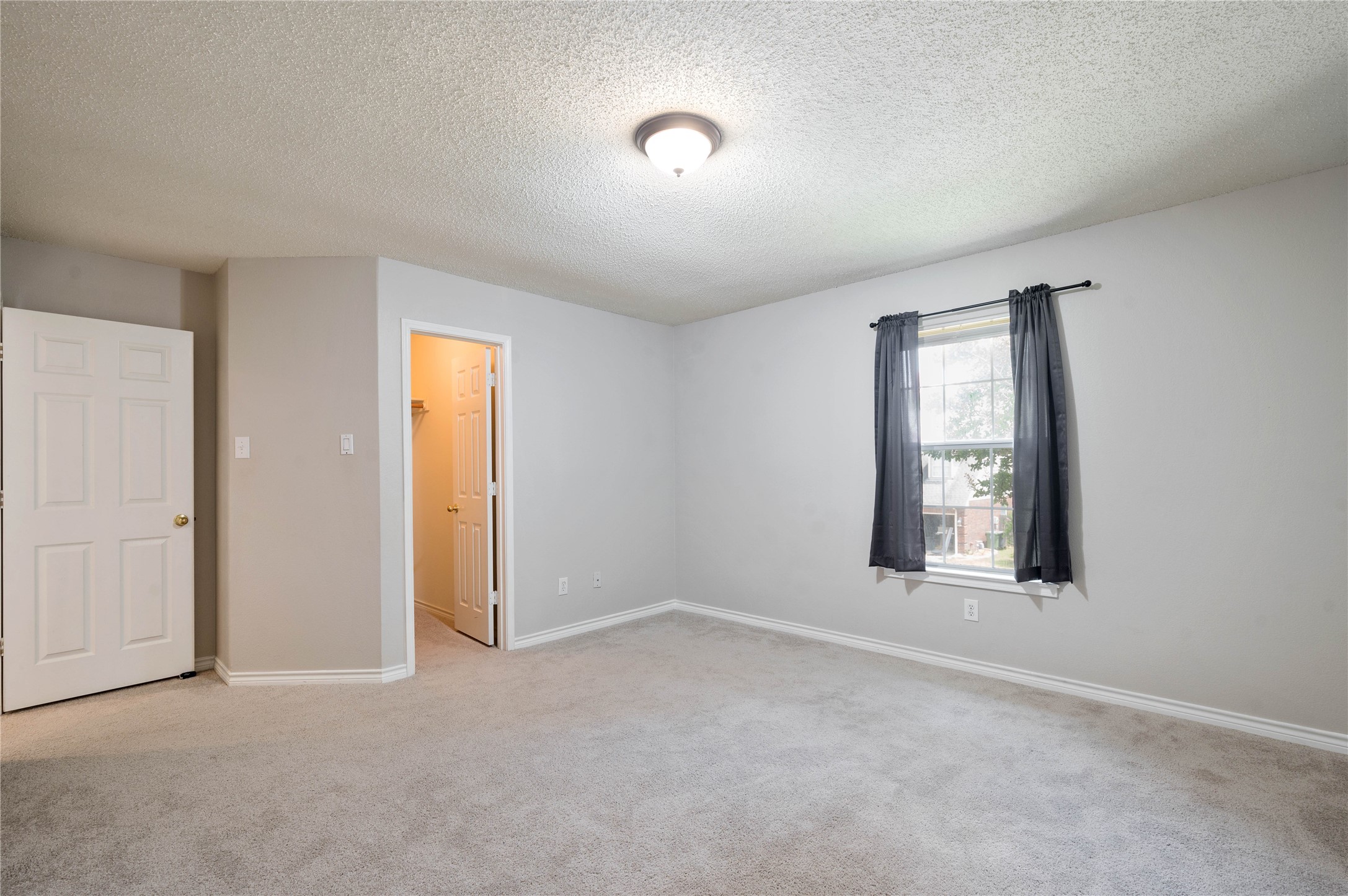 6114 Pinwood Cr