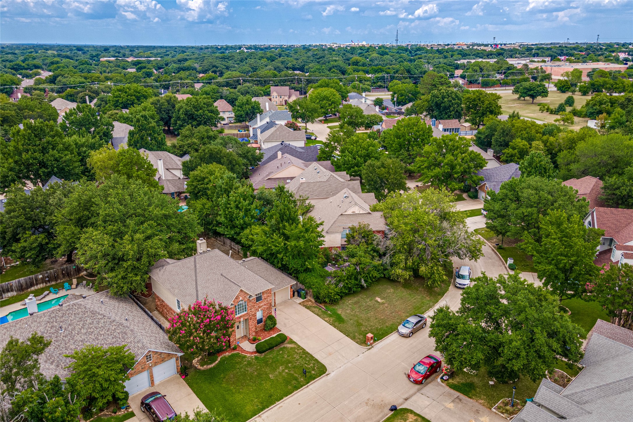 6114 Pinwood Cr