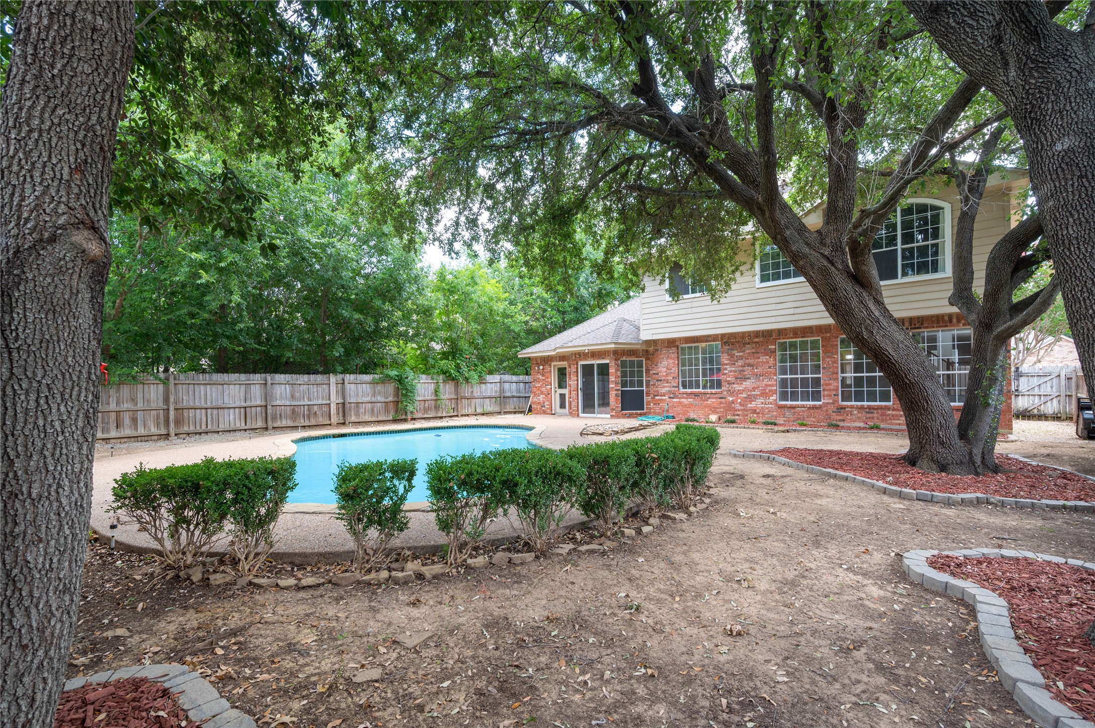 6114 Pinwood Cr
