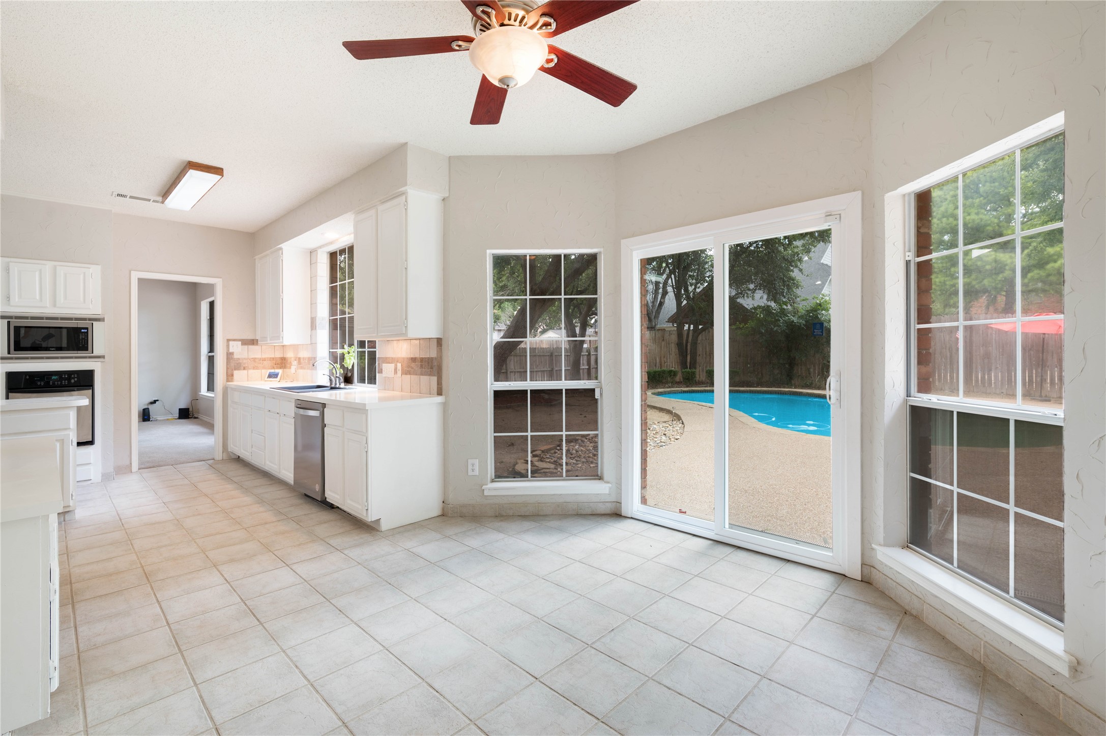 6114 Pinwood Cr
