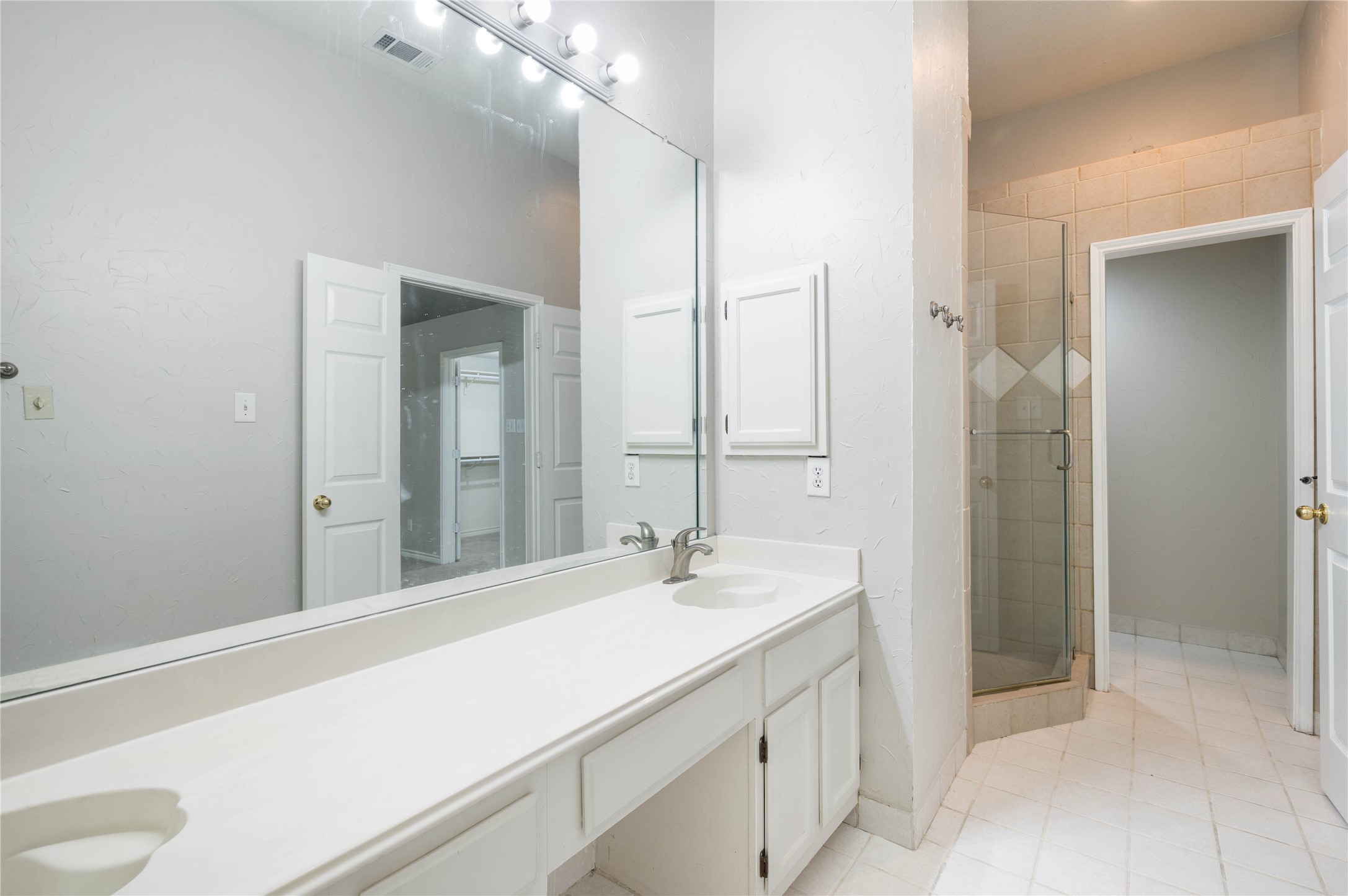 6114 Pinwood Cr