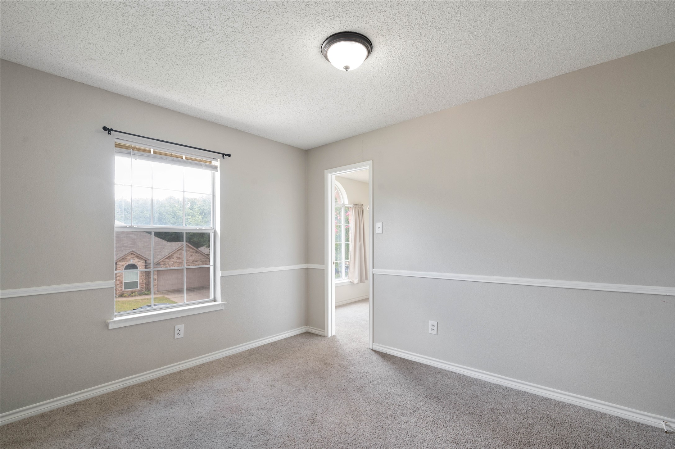 6114 Pinwood Cr