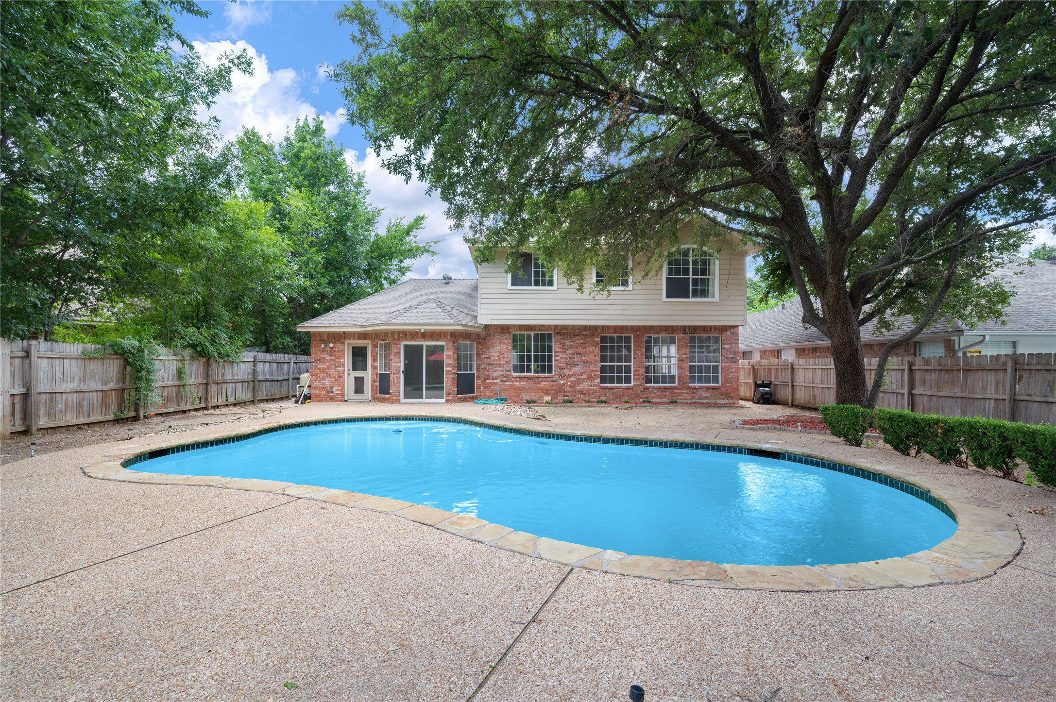 6114 Pinwood Cr