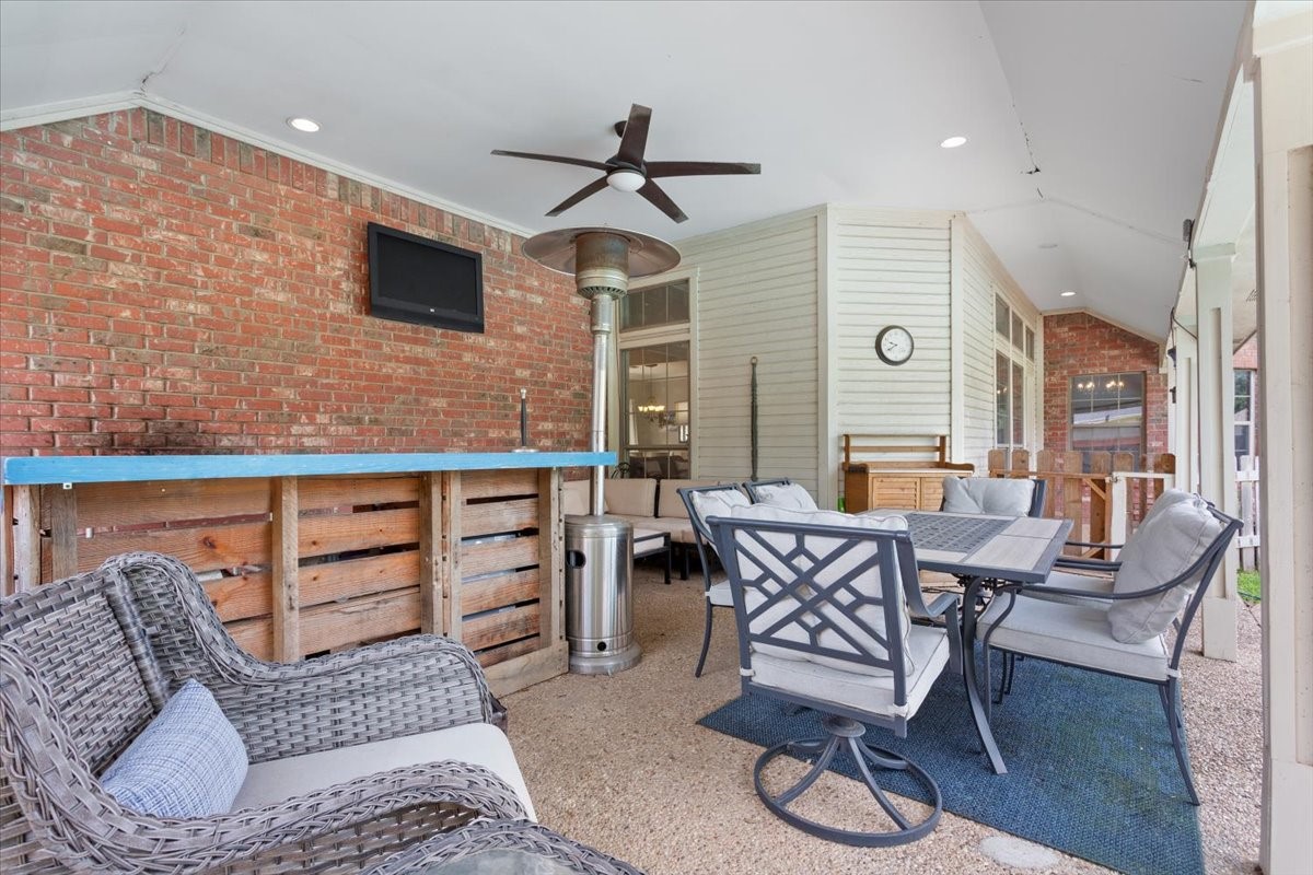 1102 Evening Sun Lane