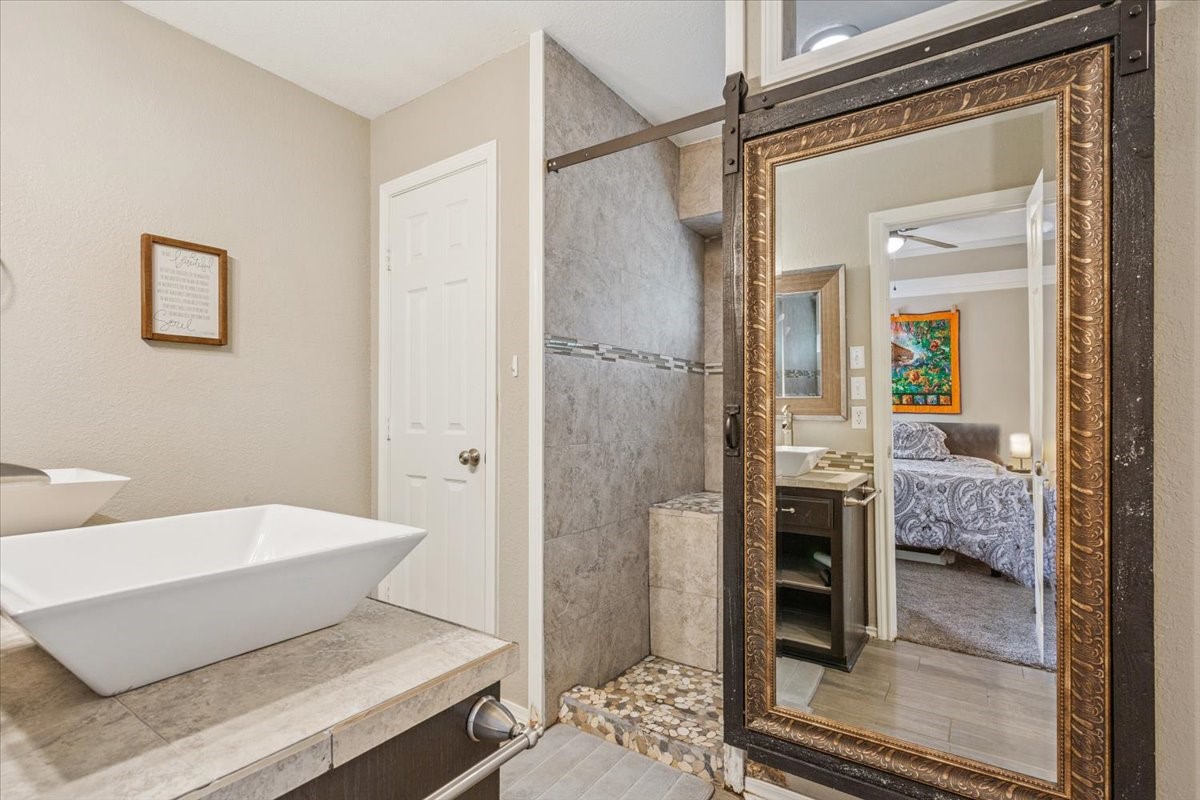 1102 Evening Sun Lane