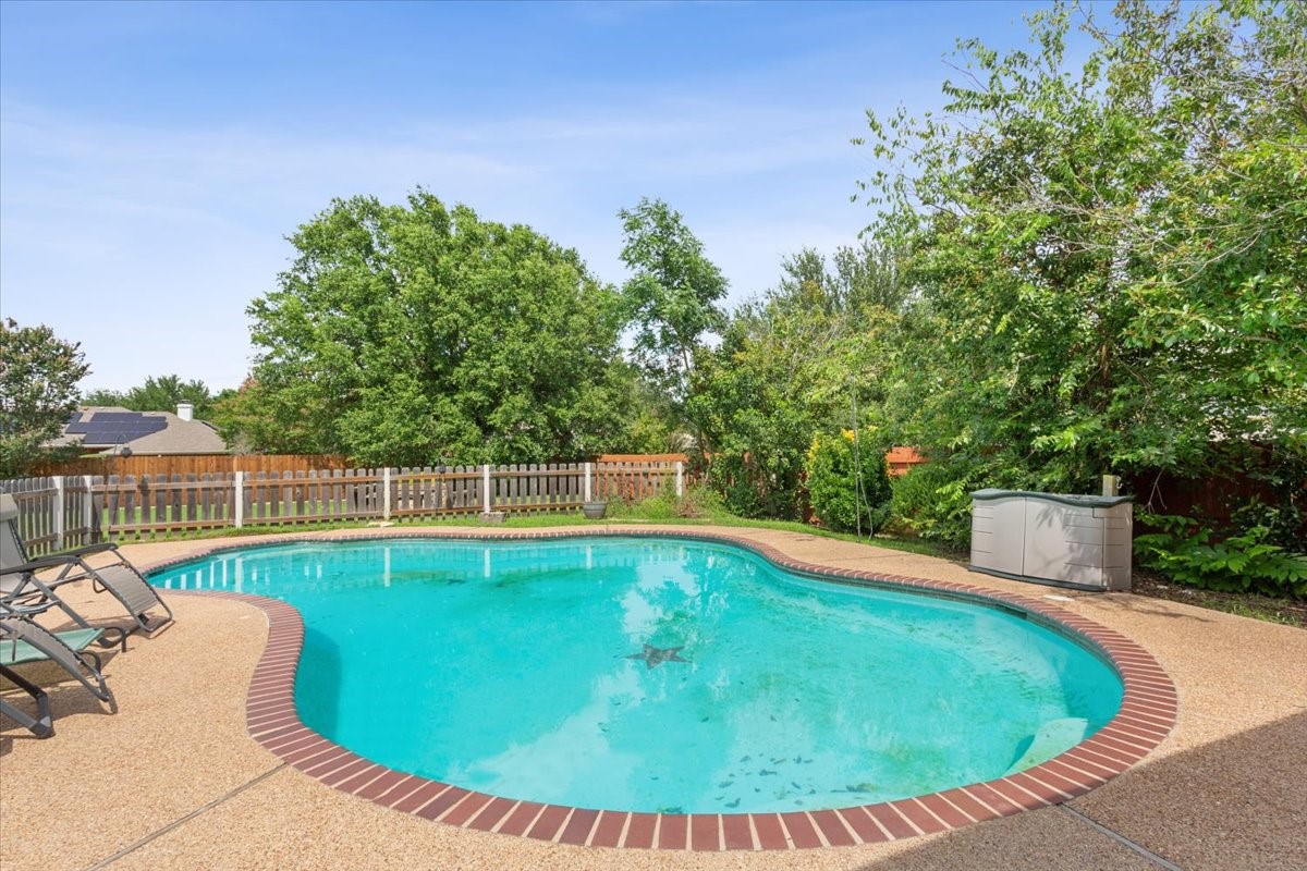 1102 Evening Sun Lane