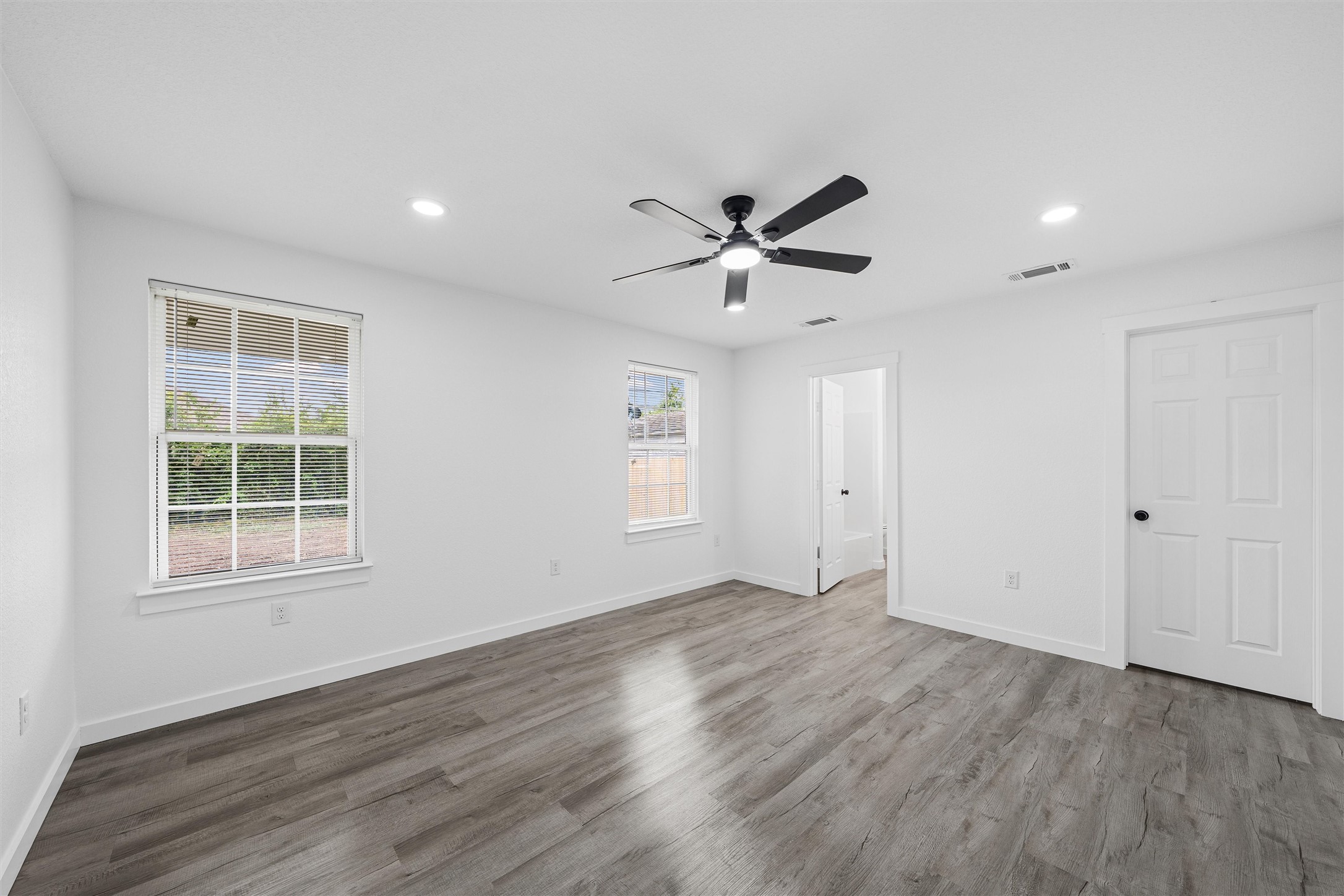 3400 Daughtrey Avenue