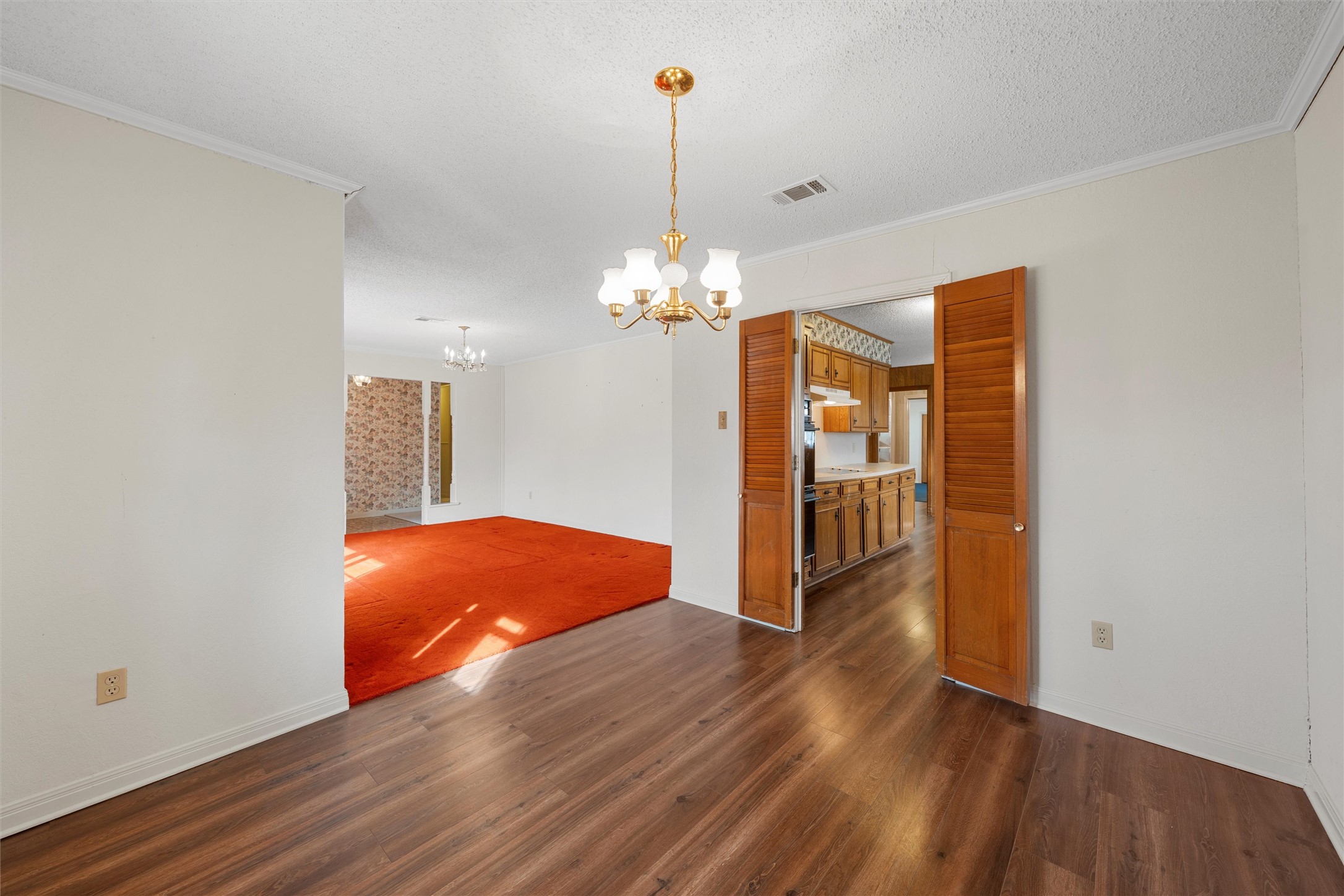 300 Ivy Lane