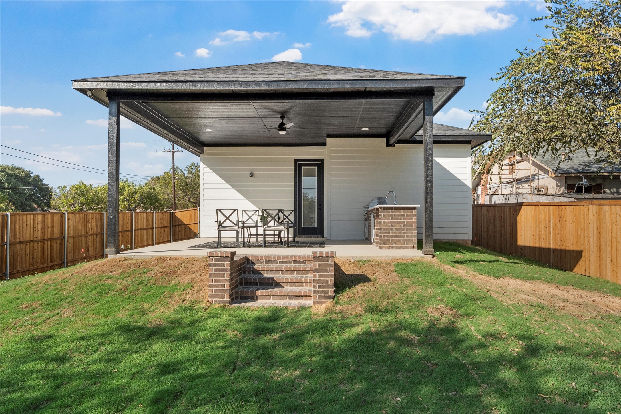 700 Park Drive