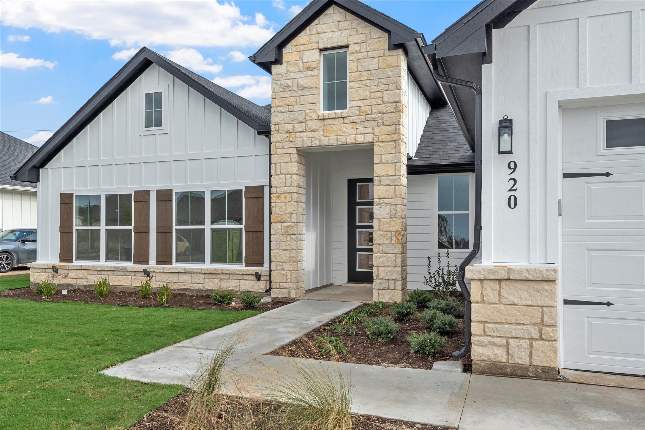920 Gallant Fox Road