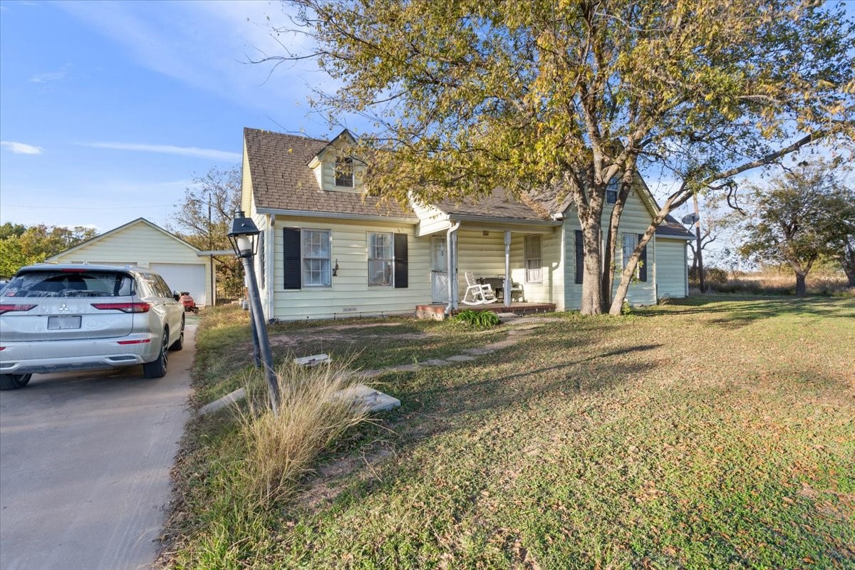 1601 E Texas Avenue