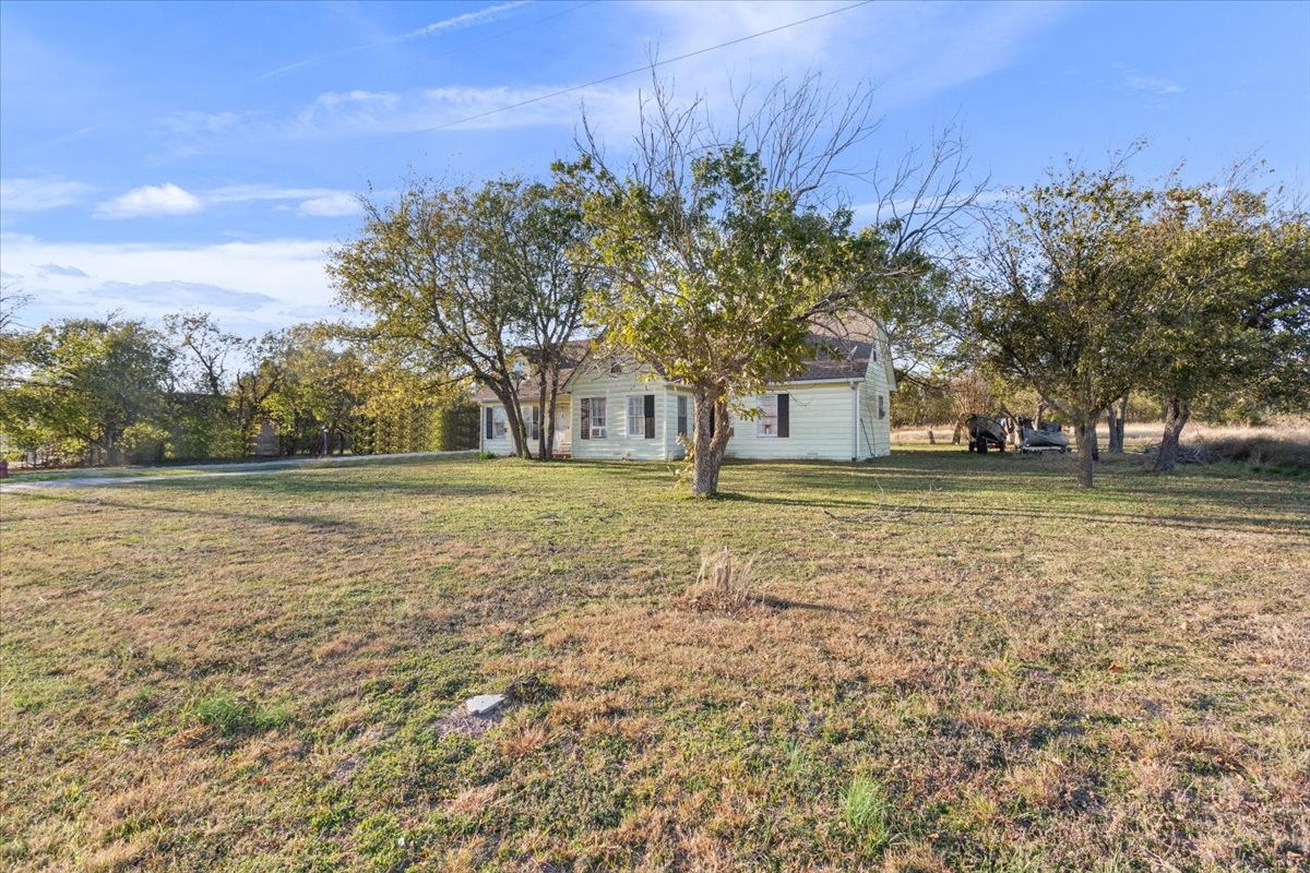 1601 E Texas Avenue