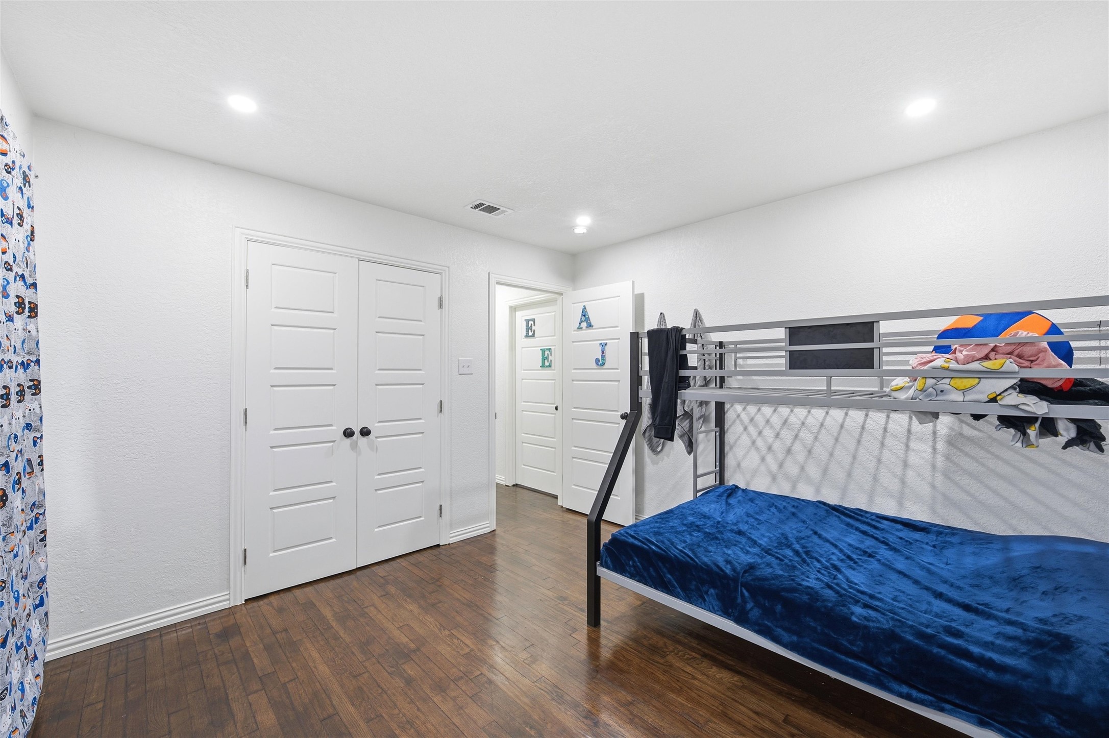 1020 E Walnut Street