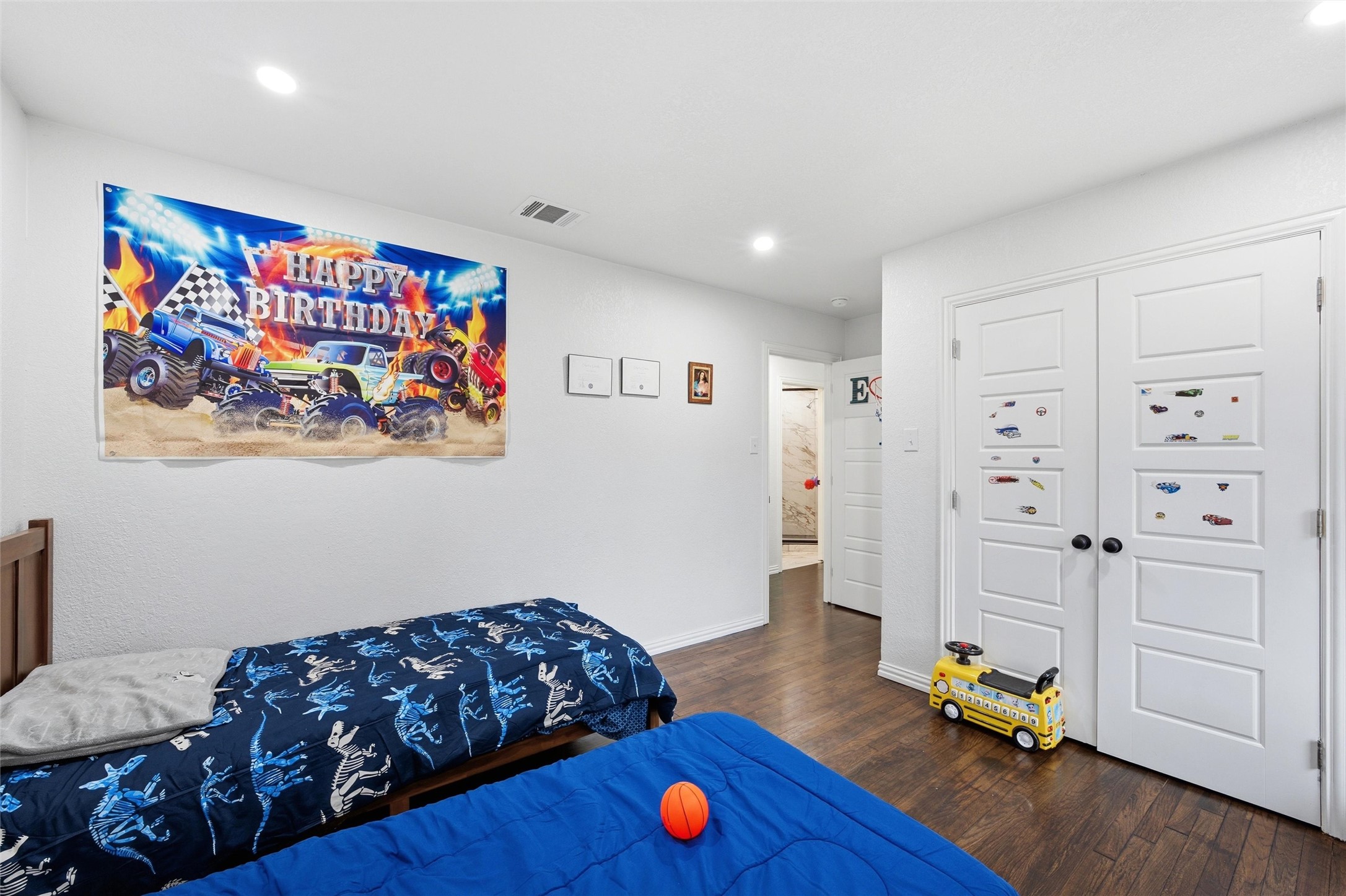 1020 E Walnut Street