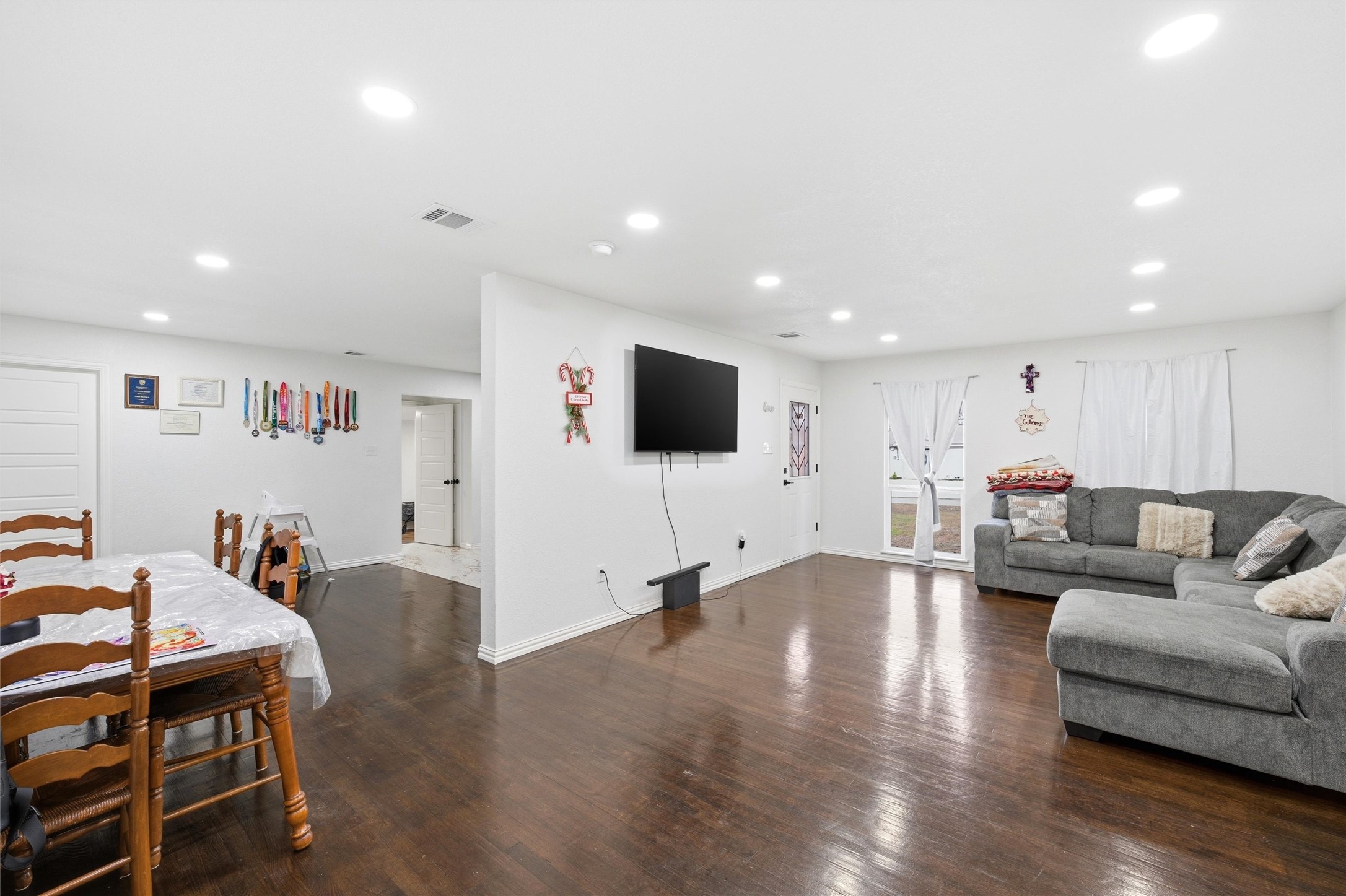 1020 E Walnut Street