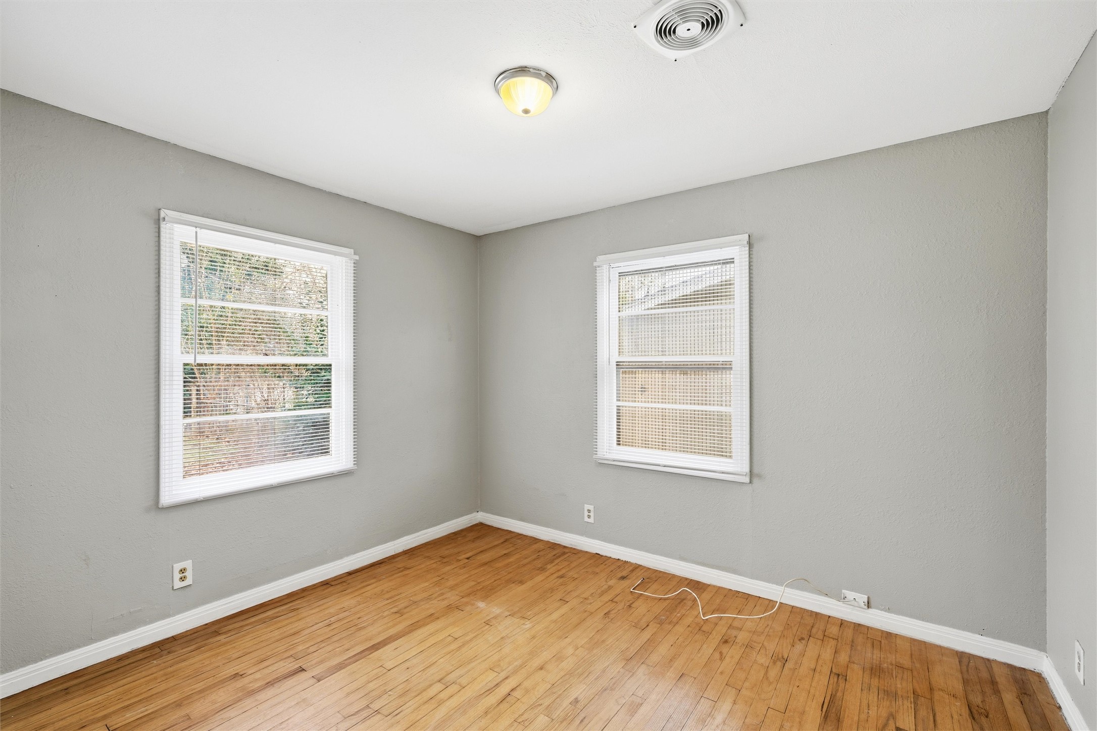 2524 S 27th Street