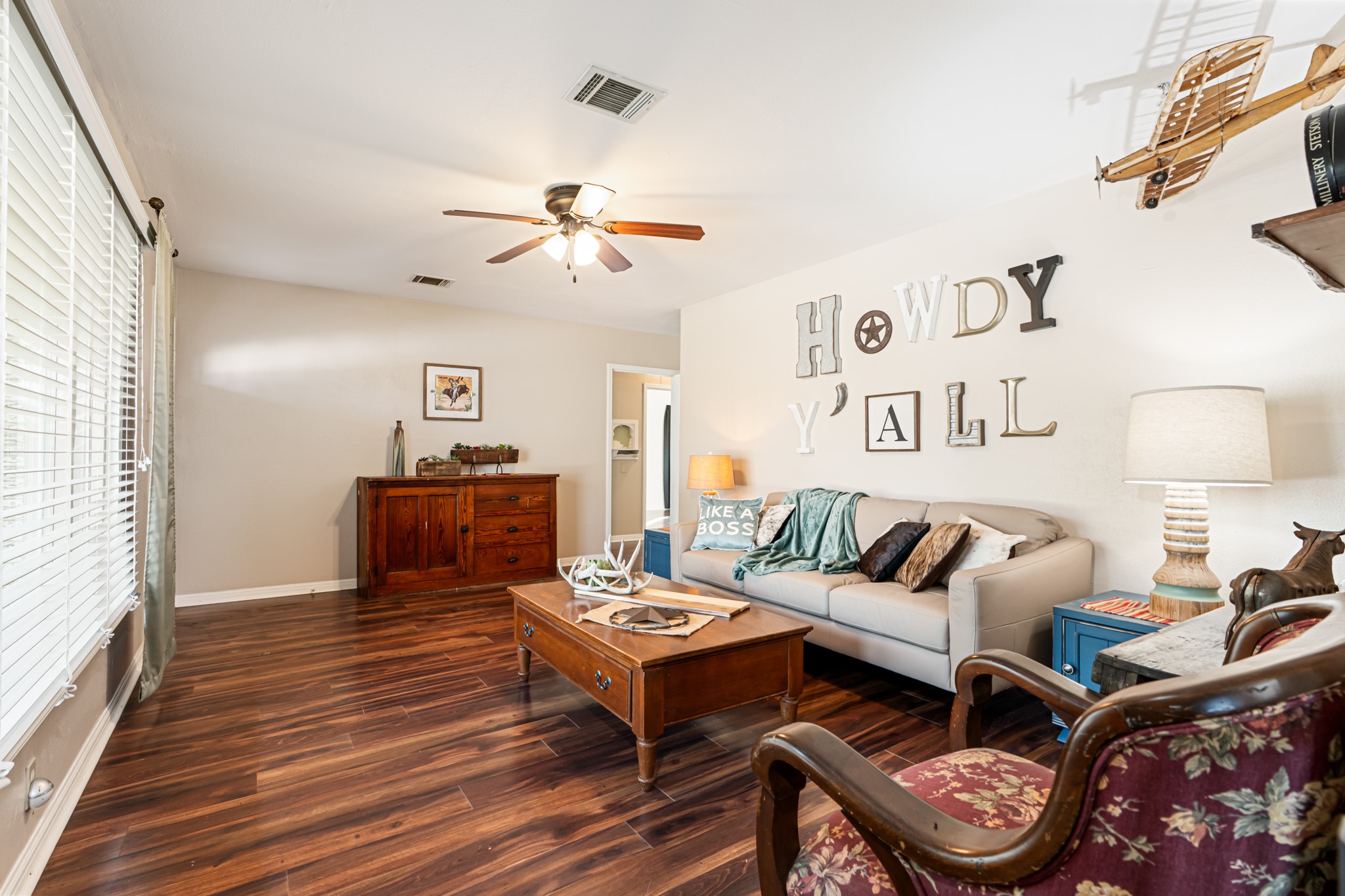 1500 W 10th Street