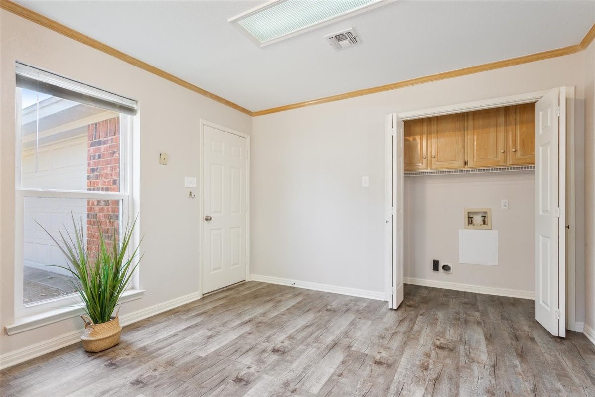 327 E Chapman Road