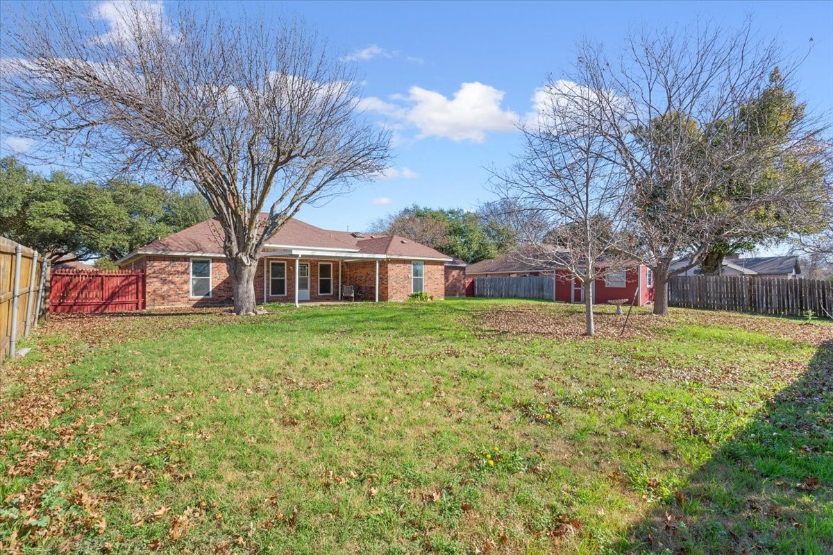 327 E Chapman Road