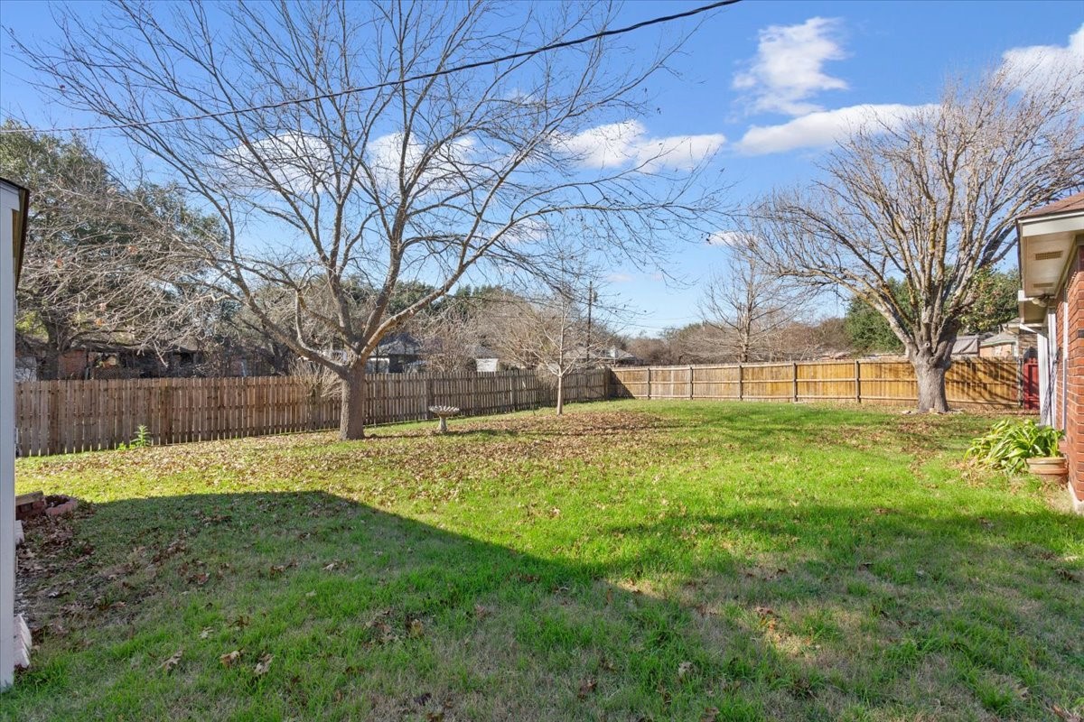 327 E Chapman Road