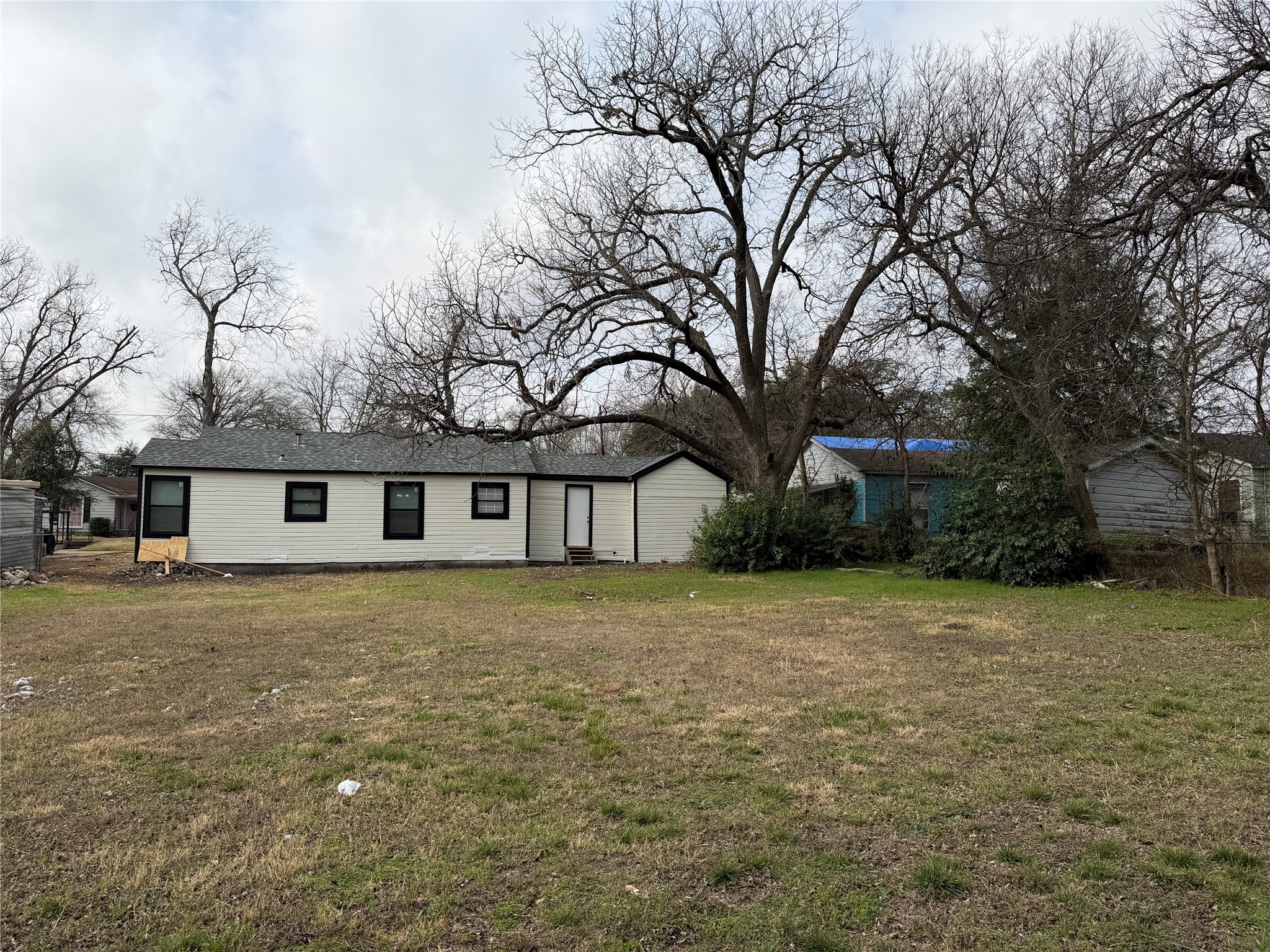 1216 Holly Vista Street