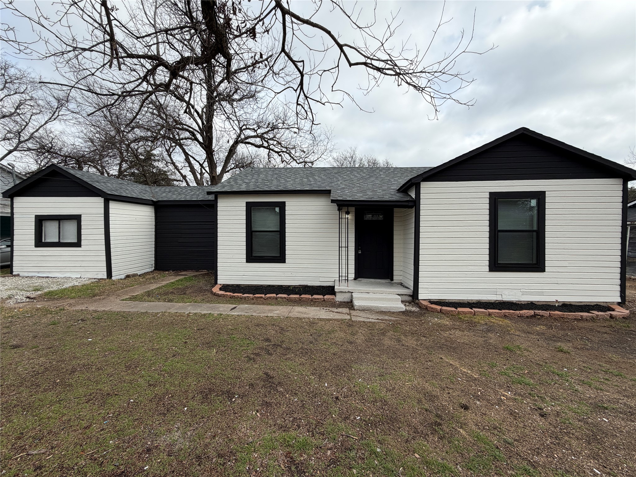 1216 Holly Vista Street